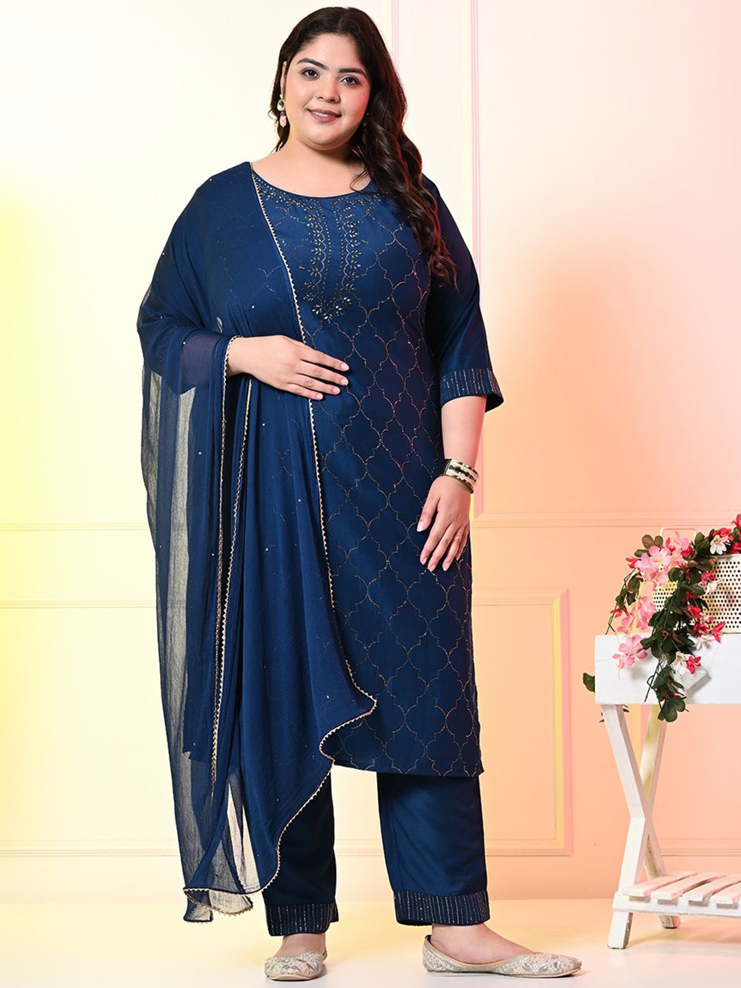 PrettyPlus by Desinoor.com Plus Size Beads and Stones Kurta with Trousers & Dupatta, Teal
PrettyPlus by Desinoor.com Plus Size Beads and Stones Kurta with Trousers & Dupatta, Teal