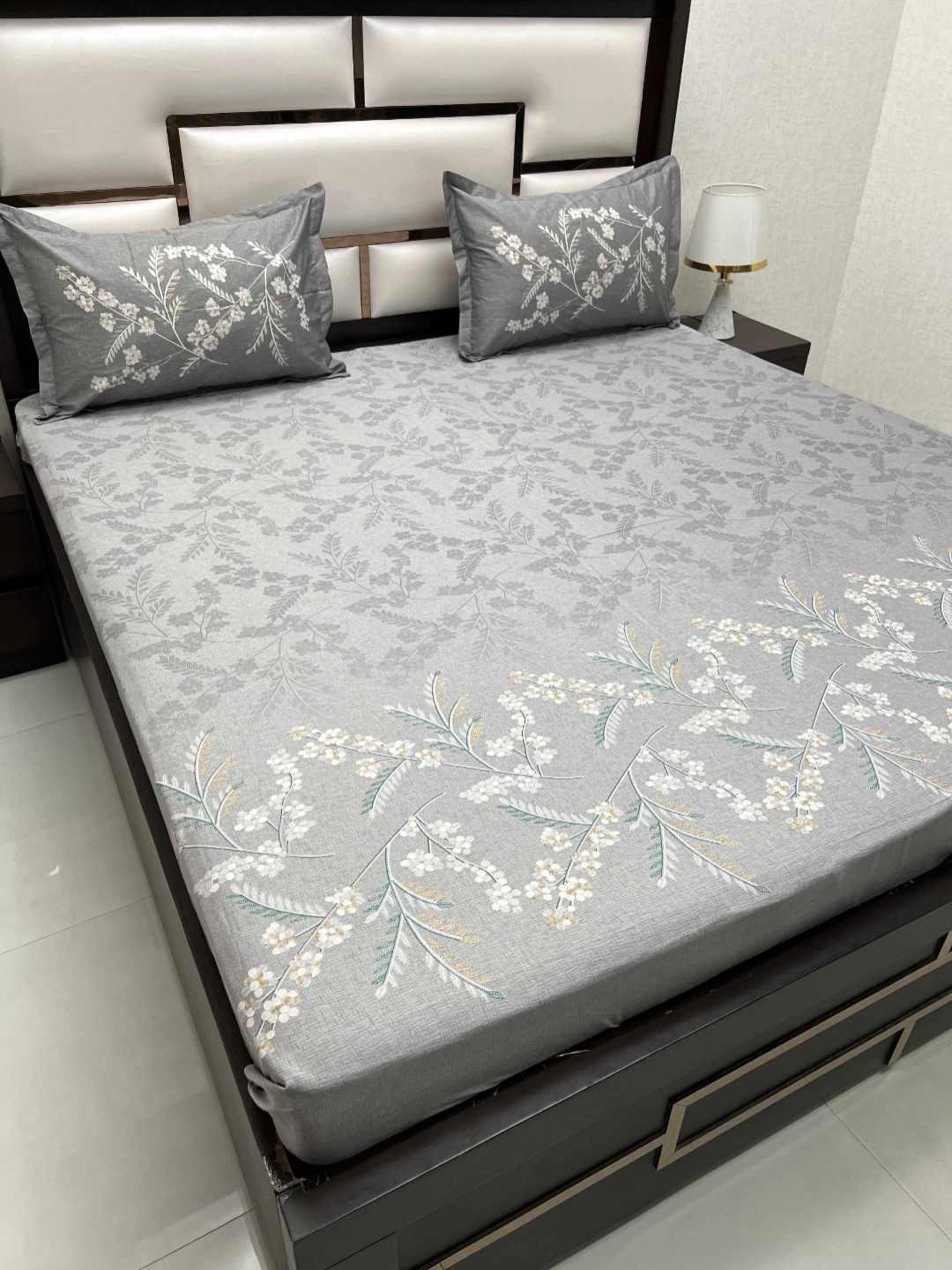 Pure Decor Royal Majestic Grey Printed Pure Cotton 300TC King Bedsheet Set 2.73 x 2.73 m
Pure Decor Royal Majestic Grey Printed Pure Cotton 300TC King Bedsheet Set 2.73 x 2.73 m