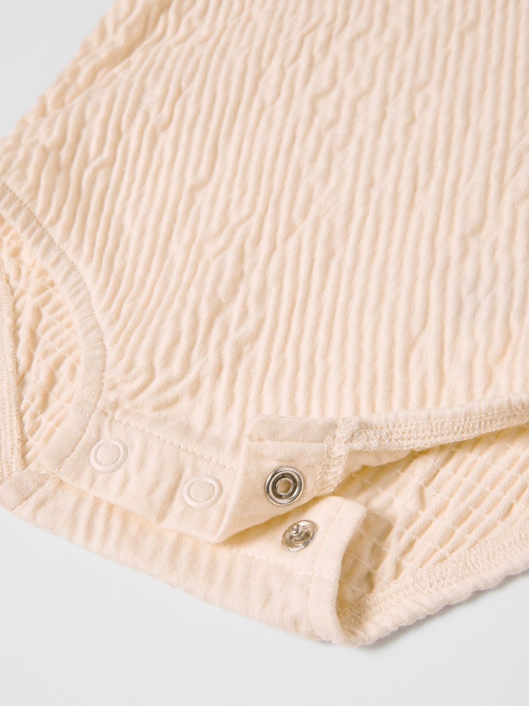 ZARA Kids-Unisex Pink Bodysuit
ZARA Kids-Unisex Pink Bodysuit