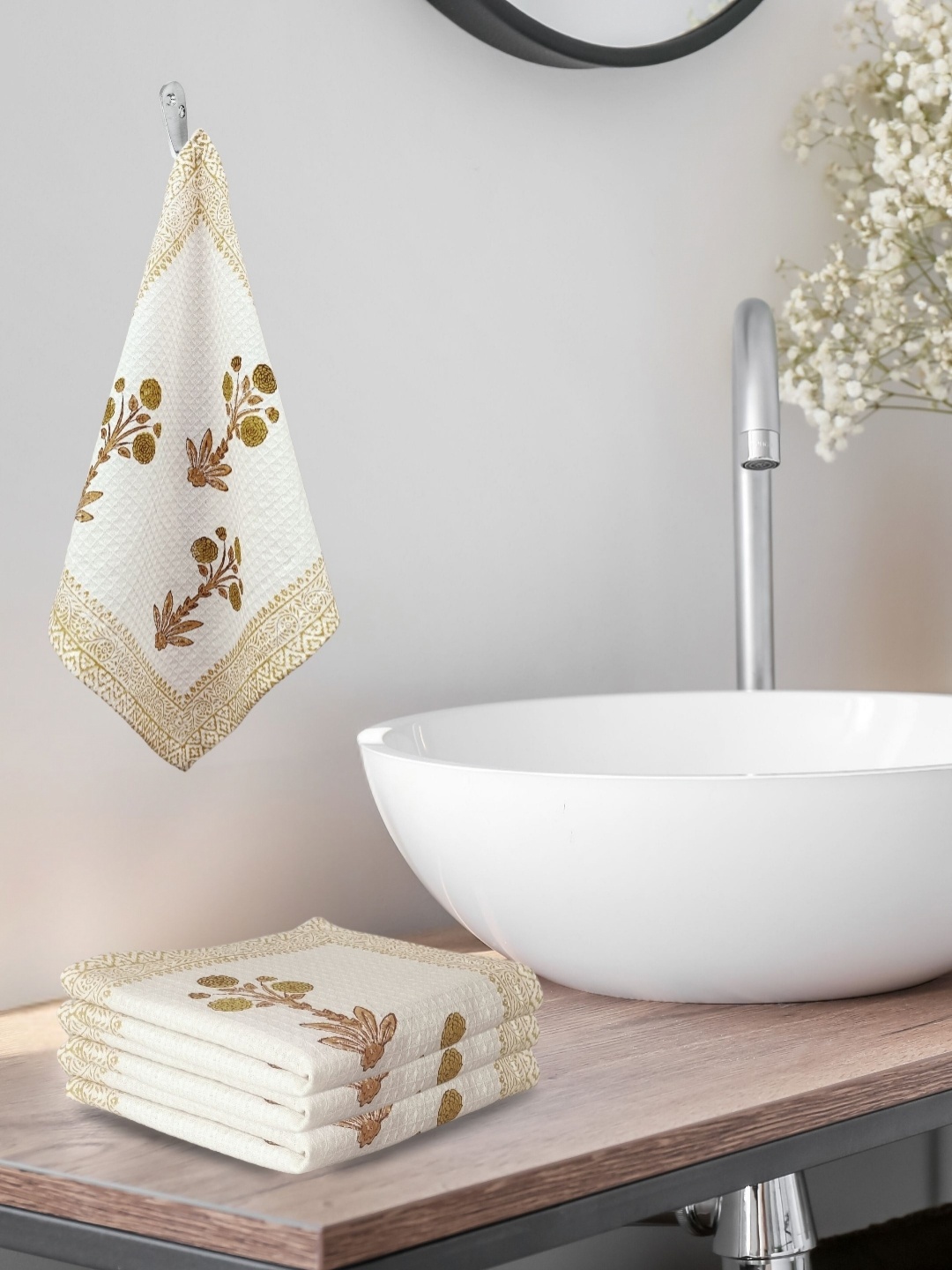 LIVING ROOTS Brown 4 Pieces Block Print Waffle Cotton 210 GSM Soft & Absorbent Hand Towels
LIVING ROOTS Brown 4 Pieces Block Print Waffle Cotton 210 GSM Soft & Absorbent Hand Towels