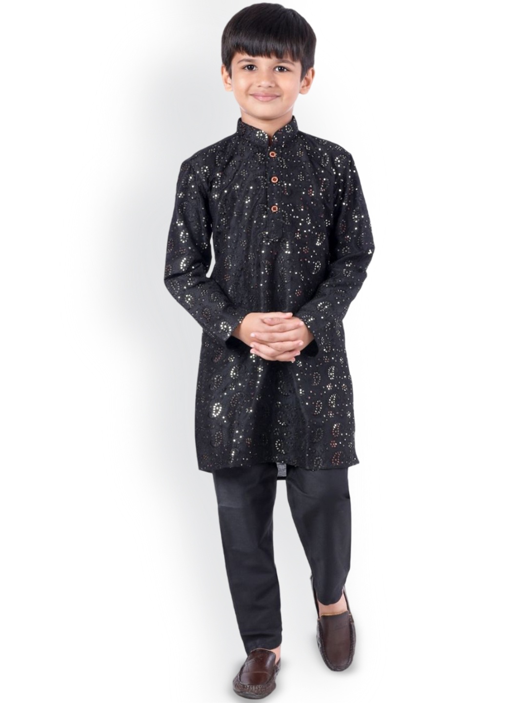 Pehanaava Boys Floral Embroidered Mandarin Collar Long Sleeves Pure Cotton Kurta & Pyjama, Black
Pehanaava Boys Floral Embroidered Mandarin Collar Long Sleeves Pure Cotton Kurta & Pyjama, Black