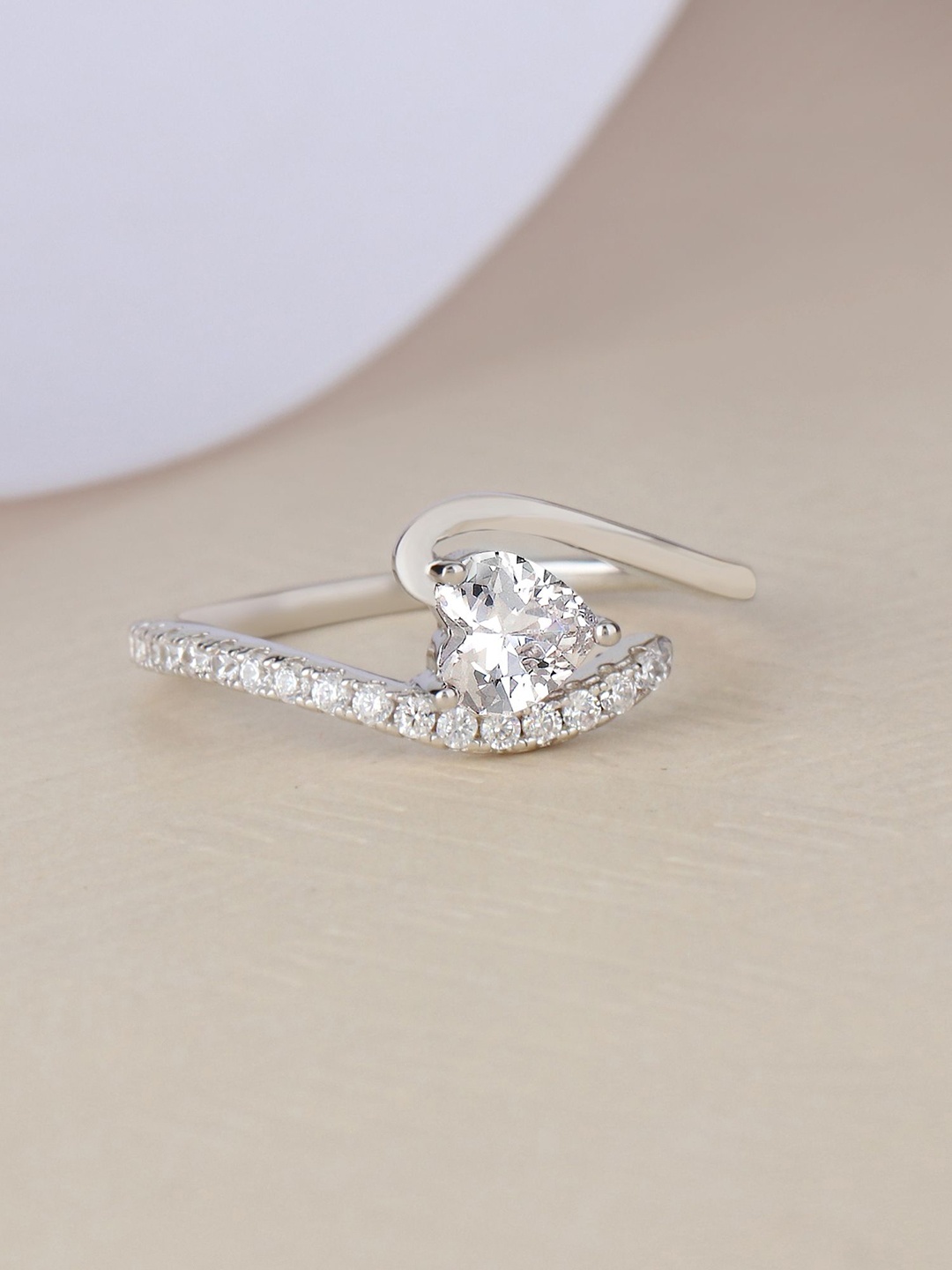 Ornate Jewels 925 Sterling Silver Rhodium Plated AD Stone Studded Heart Shaped Finger Ring
Ornate Jewels 925 Sterling Silver Rhodium Plated AD Stone Studded Heart Shaped Finger Ring