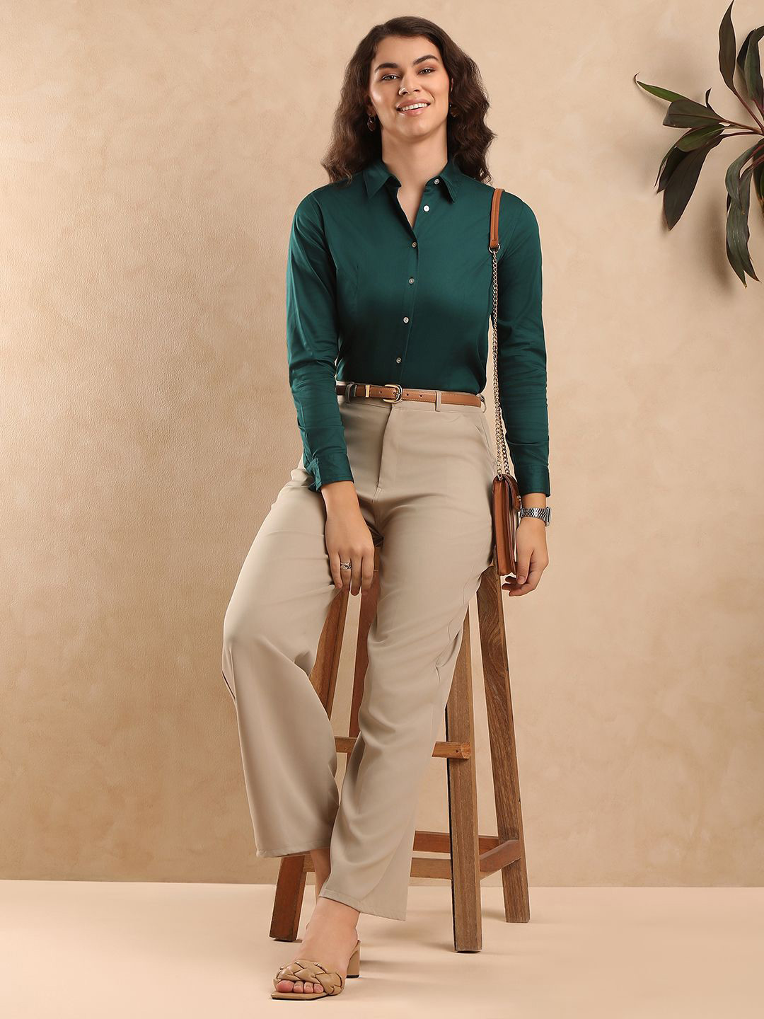 Gazillion Women Original Spread Collar Solid Cotton Slim Fit Semiformal Shirt, Green
Gazillion Women Original Spread Collar Solid Cotton Slim Fit Semiformal Shirt, Green