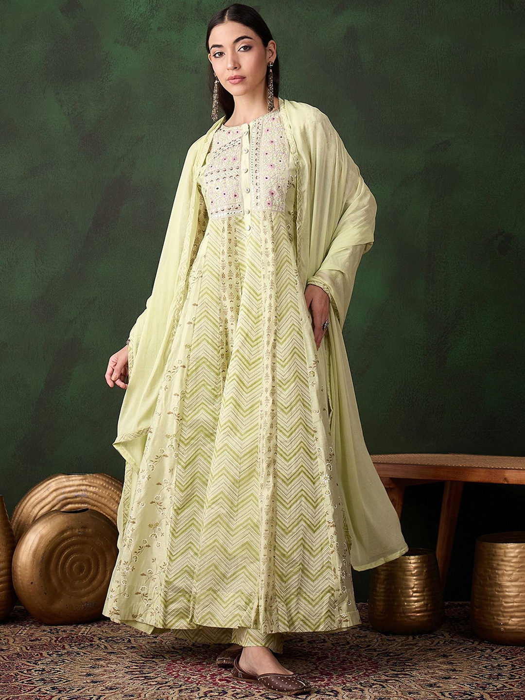 Sangria Green Round Neck Regular Thread Work Silk Chiffon Kurta With Trouser With Dupatta
Sangria Green Round Neck Regular Thread Work Silk Chiffon Kurta With Trouser With Dupatta
