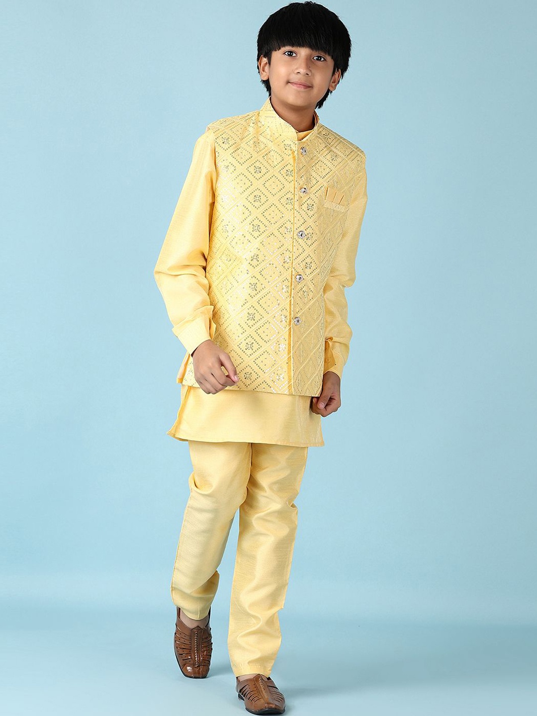 V-Mart Boys Mandarin Collar Long Sleeves Pure Cotton Kurta With Trouser With Nehru Jacket, Yellow
V-Mart Boys Mandarin Collar Long Sleeves Pure Cotton Kurta With Trouser With Nehru Jacket, Yellow