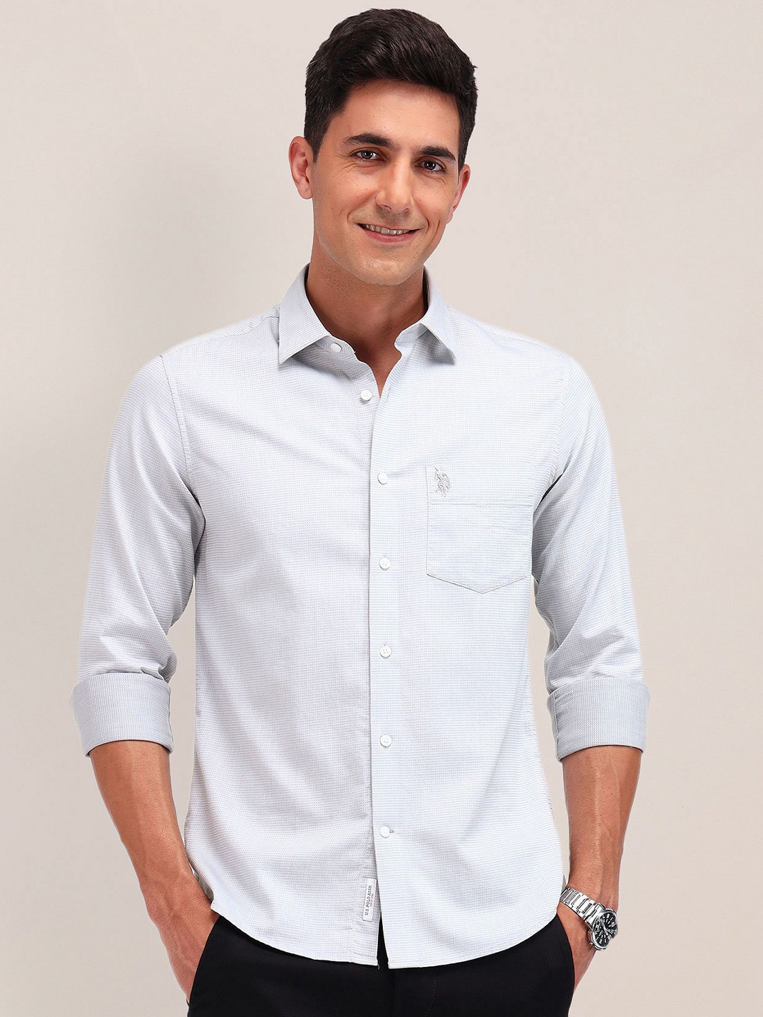 U.S. Polo Assn. Men Cutaway Collar Textured Cotton Tailored Fit Casual Shirt, Grey
U.S. Polo Assn. Men Cutaway Collar Textured Cotton Tailored Fit Casual Shirt, Grey