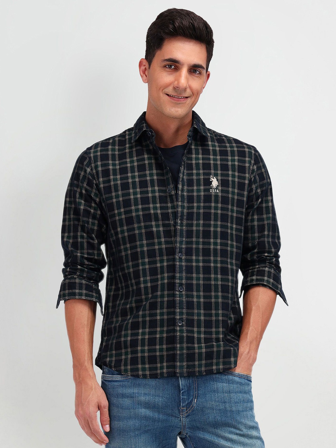 U.S. Polo Assn. Denim Co. Men Spread Collar Checks Printed Cotton Slim Fit Casual Shirt, Blue
U.S. Polo Assn. Denim Co. Men Spread Collar Checks Printed Cotton Slim Fit Casual Shirt, Blue
