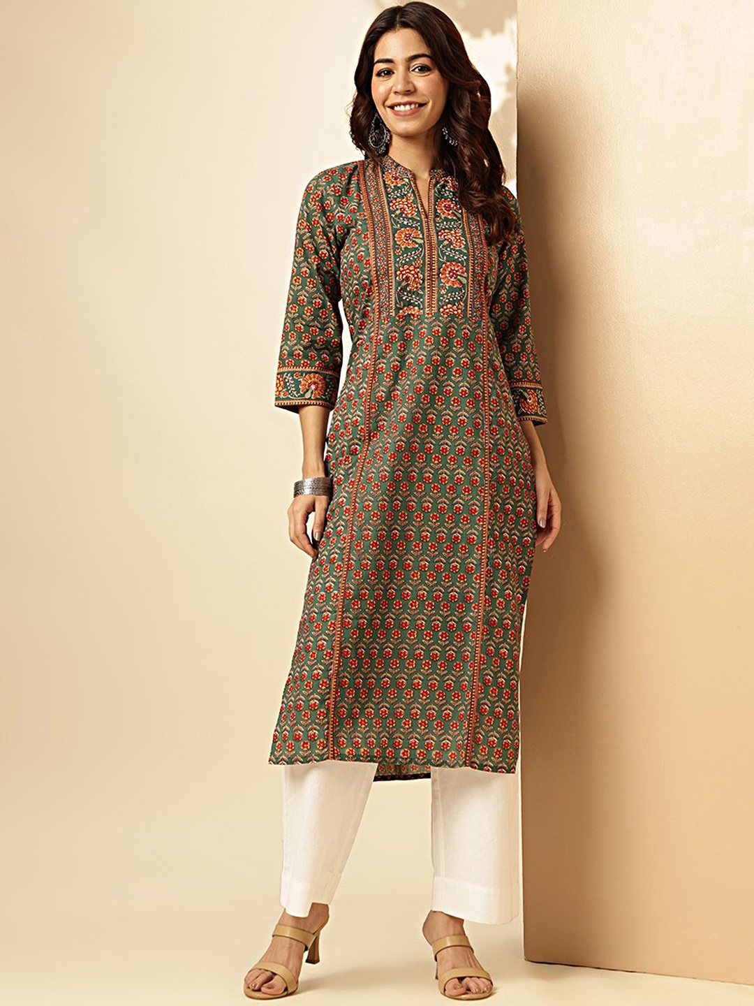 Vbuyz Floral Printed Mandarin Collar Three-Quarter Sleeves Regular Pure Cotton Kurta, Green
Vbuyz Floral Printed Mandarin Collar Three-Quarter Sleeves Regular Pure Cotton Kurta, Green