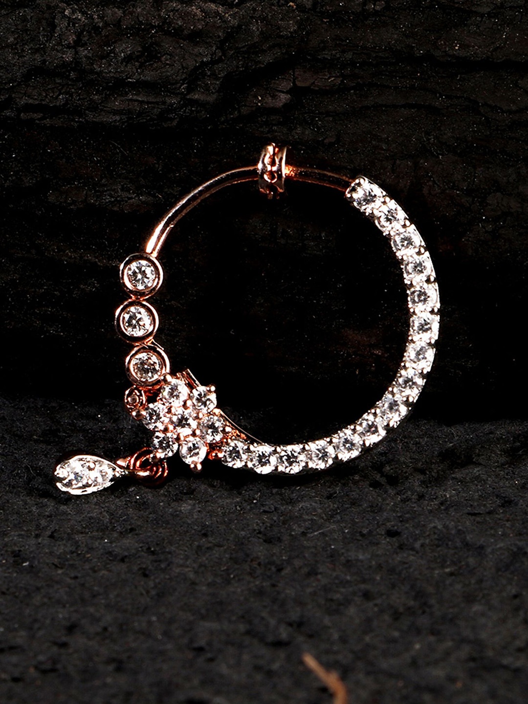 Adwitiya Collection Rose Gold-Plated Cubic Zirconia Studded Enamelled Ring Nosepin, Silver
Adwitiya Collection Rose Gold-Plated Cubic Zirconia Studded Enamelled Ring Nosepin, Silver