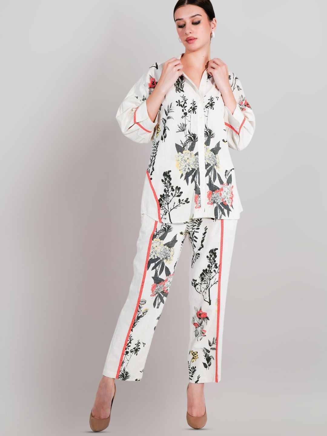 Kaftanize Floral Printed Shirt Collar Three-Quarter Sleeves Linen Shirt With Trouser, Off white
Kaftanize Floral Printed Shirt Collar Three-Quarter Sleeves Linen Shirt With Trouser, Off white