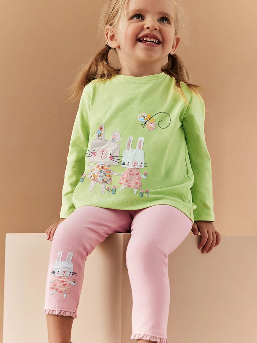 StyleCast x Revolte Girls Printed Round Neck Long Sleeves Pure Cotton T-Shirt & Leggings, Green
StyleCast x Revolte Girls Printed Round Neck Long Sleeves Pure Cotton T-Shirt & Leggings, Green