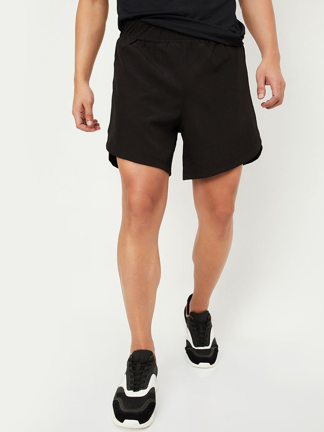 max Men Mid-Rise Regular Fit Above Knee Shorts, Black 
max Men Mid-Rise Regular Fit Above Knee Shorts, Black