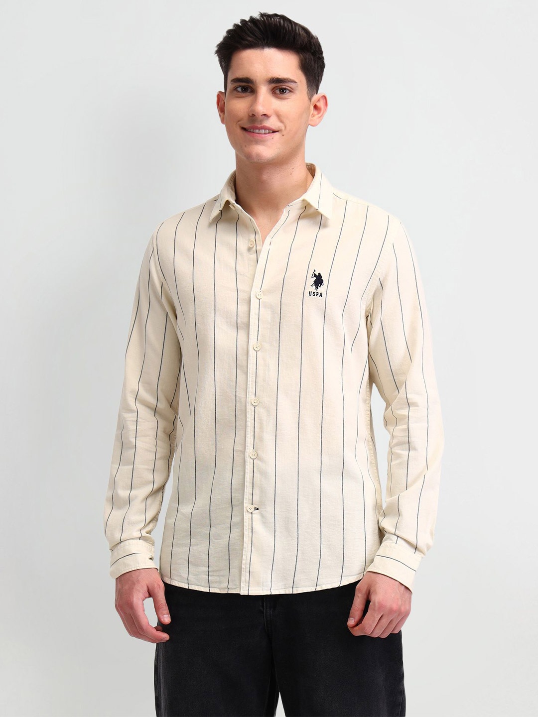 U.S. Polo Assn. Denim Co. Men Manhattan Vertical Striped Cotton Slim Fit Casual Shirt, Off white
U.S. Polo Assn. Denim Co. Men Manhattan Vertical Striped Cotton Slim Fit Casual Shirt, Off white