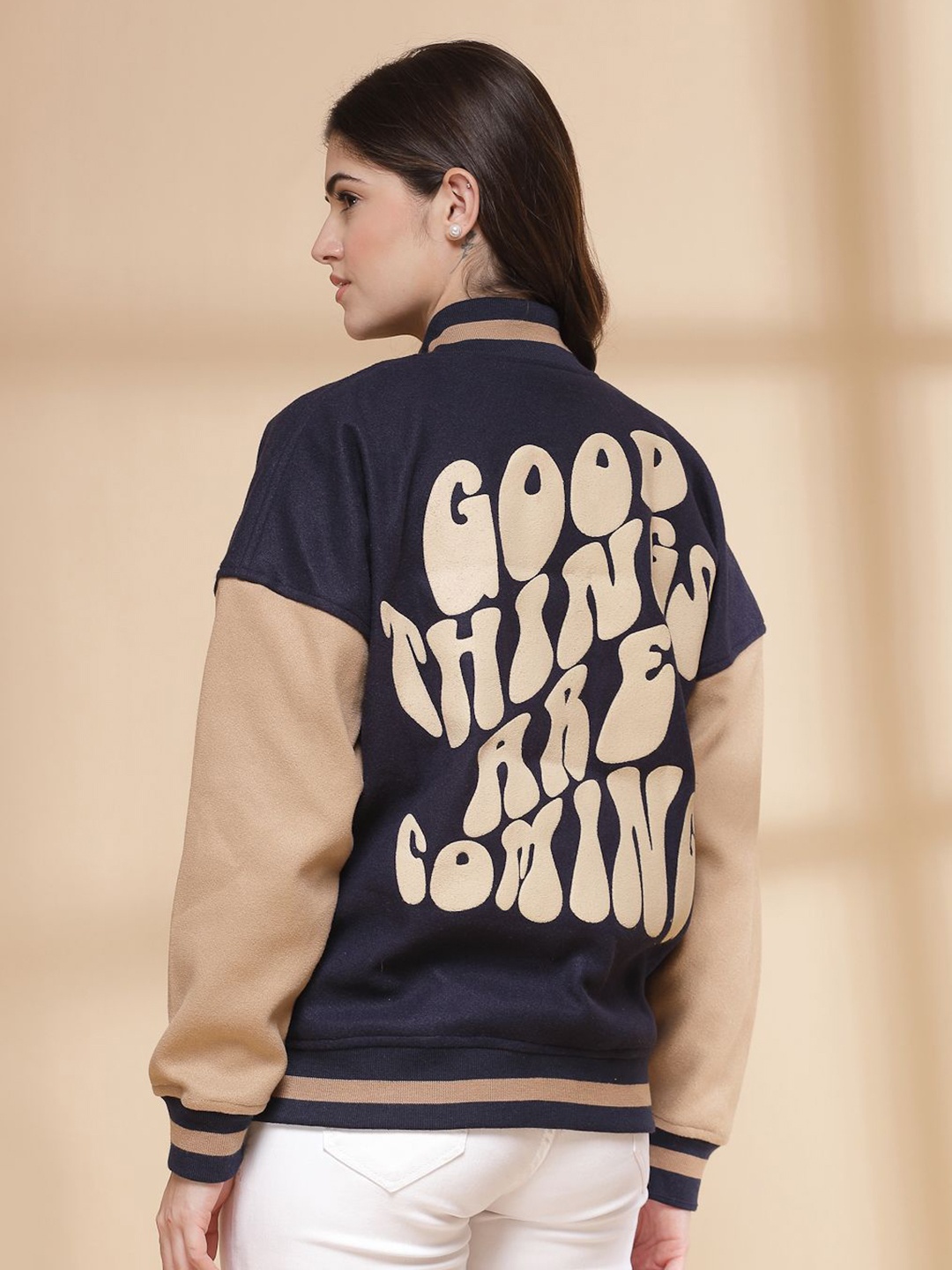 CHKOKKO Women Stand Collar Typography Printed Fleece Casual Varsity Jacket, Navy blue
CHKOKKO Women Stand Collar Typography Printed Fleece Casual Varsity Jacket, Navy blue