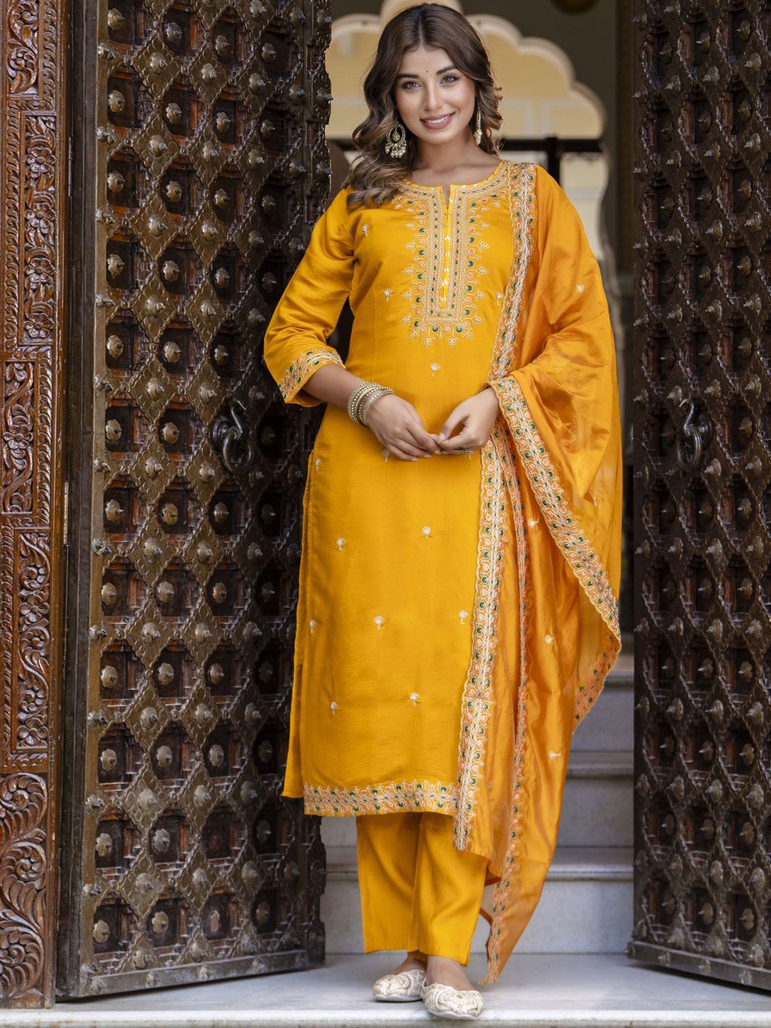 VredeVogel Floral Embroidered Round Neck Regular Straight Kurta With Trouser With Dupatta, Yellow
VredeVogel Floral Embroidered Round Neck Regular Straight Kurta With Trouser With Dupatta, Yellow