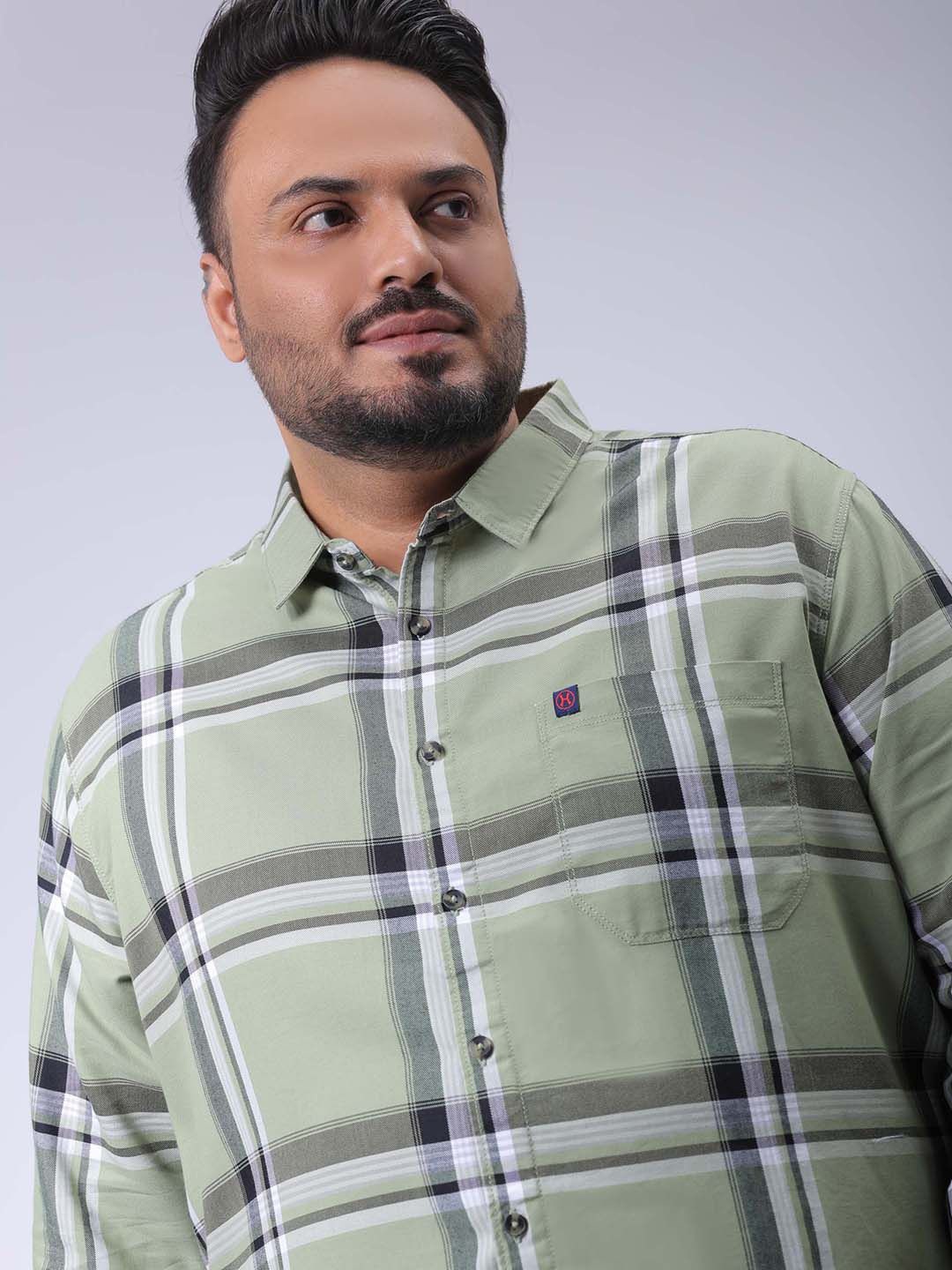 Hardsoda by The Indian Garage Co Men Cutaway Collar Checked Cotton Casual Shirt, Green
Hardsoda by The Indian Garage Co Men Cutaway Collar Checked Cotton Casual Shirt, Green