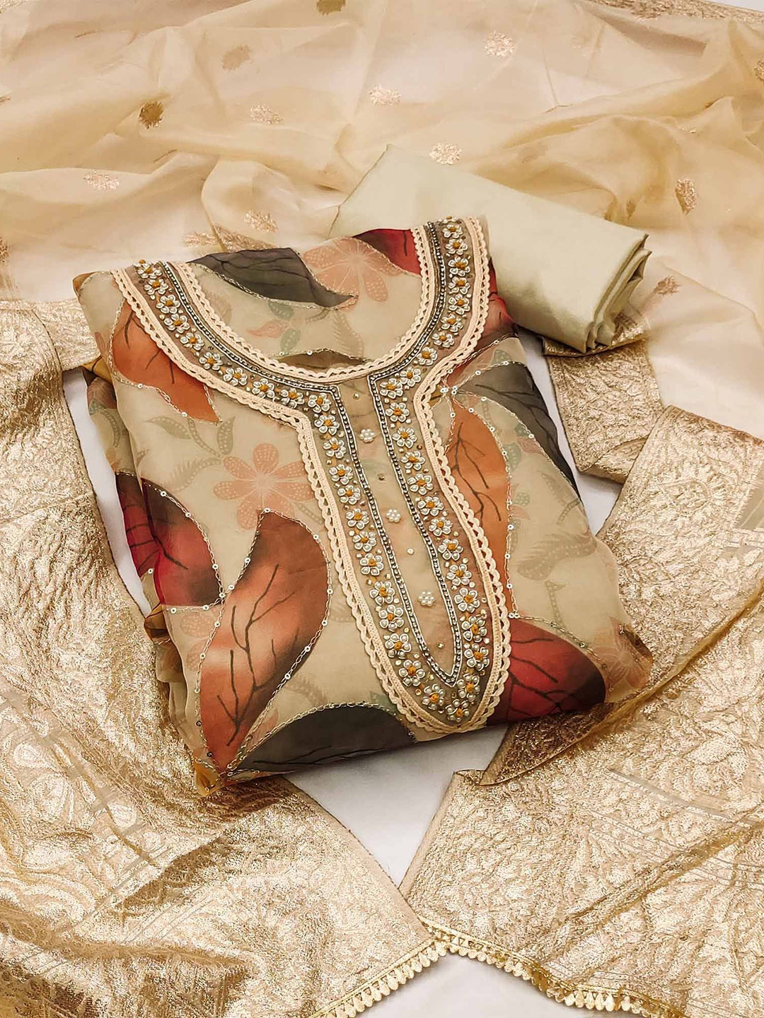 Peachmode Floral Printed Beads & Stones Organza Unstitched Dress Material, Beige
Peachmode Floral Printed Beads & Stones Organza Unstitched Dress Material, Beige