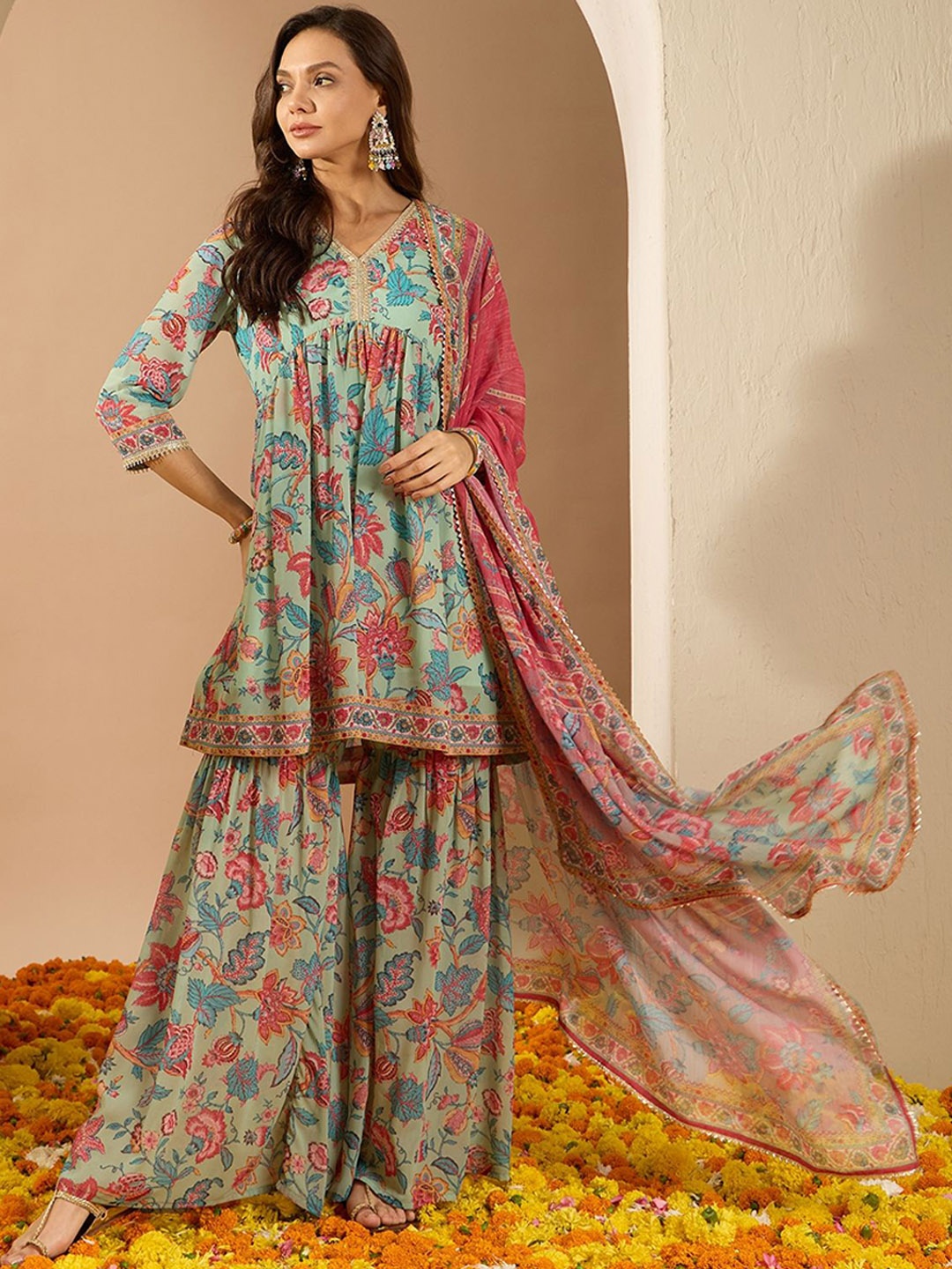 ZIYAA Green Floral Printed Three-Quarter Sleeves Anarkali Kurta With Sharara With Dupatta
ZIYAA Green Floral Printed Three-Quarter Sleeves Anarkali Kurta With Sharara With Dupatta