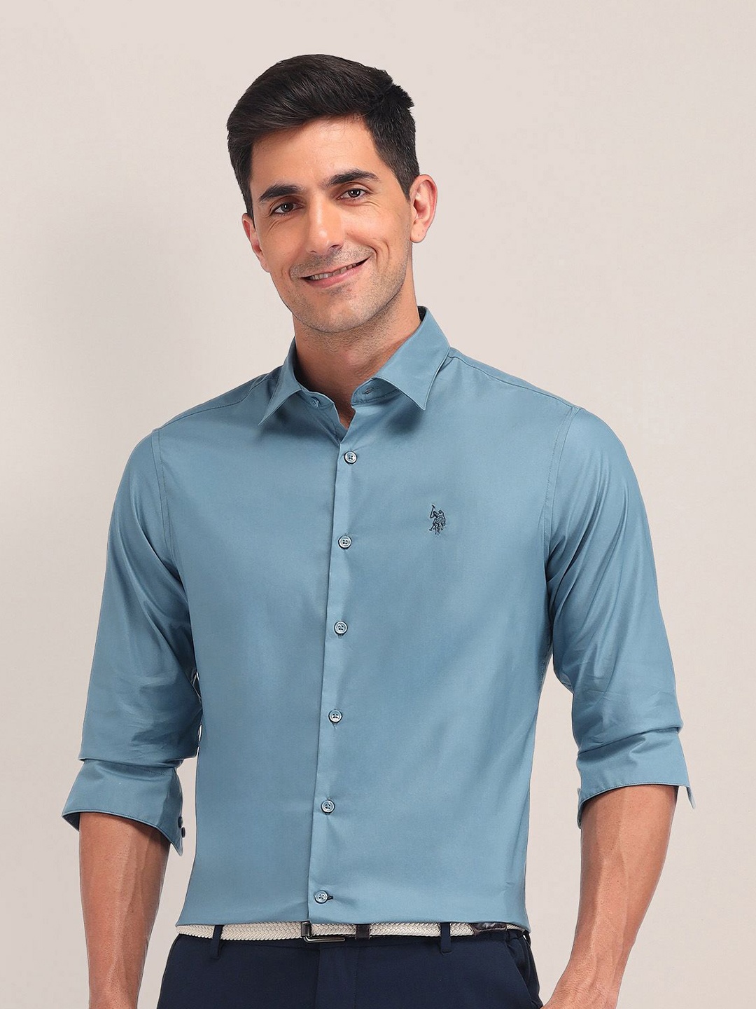 U.S. Polo Assn. Men Classic Spread Collar Solid Cotton Tailored Fit Semiformal Shirt, Blue
U.S. Polo Assn. Men Classic Spread Collar Solid Cotton Tailored Fit Semiformal Shirt, Blue