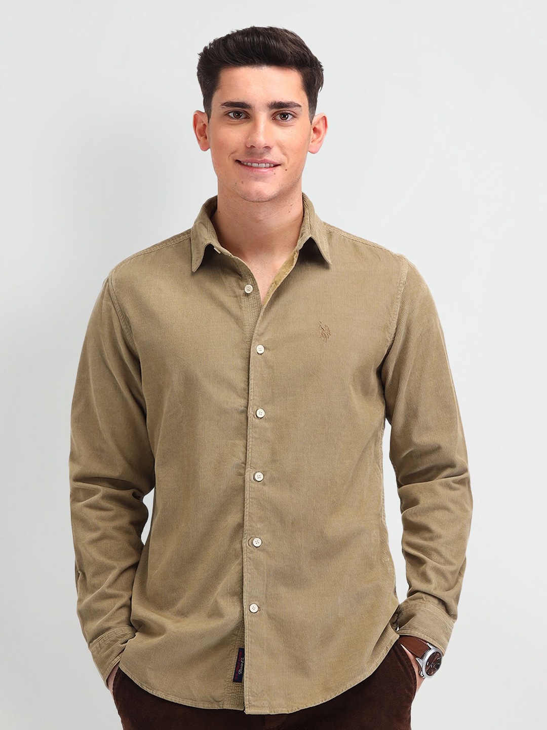 U.S. Polo Assn. Denim Co. Men Manhattan Spread Collar Solid Cotton Slim Fit Casual Shirt, Brown
U.S. Polo Assn. Denim Co. Men Manhattan Spread Collar Solid Cotton Slim Fit Casual Shirt, Brown