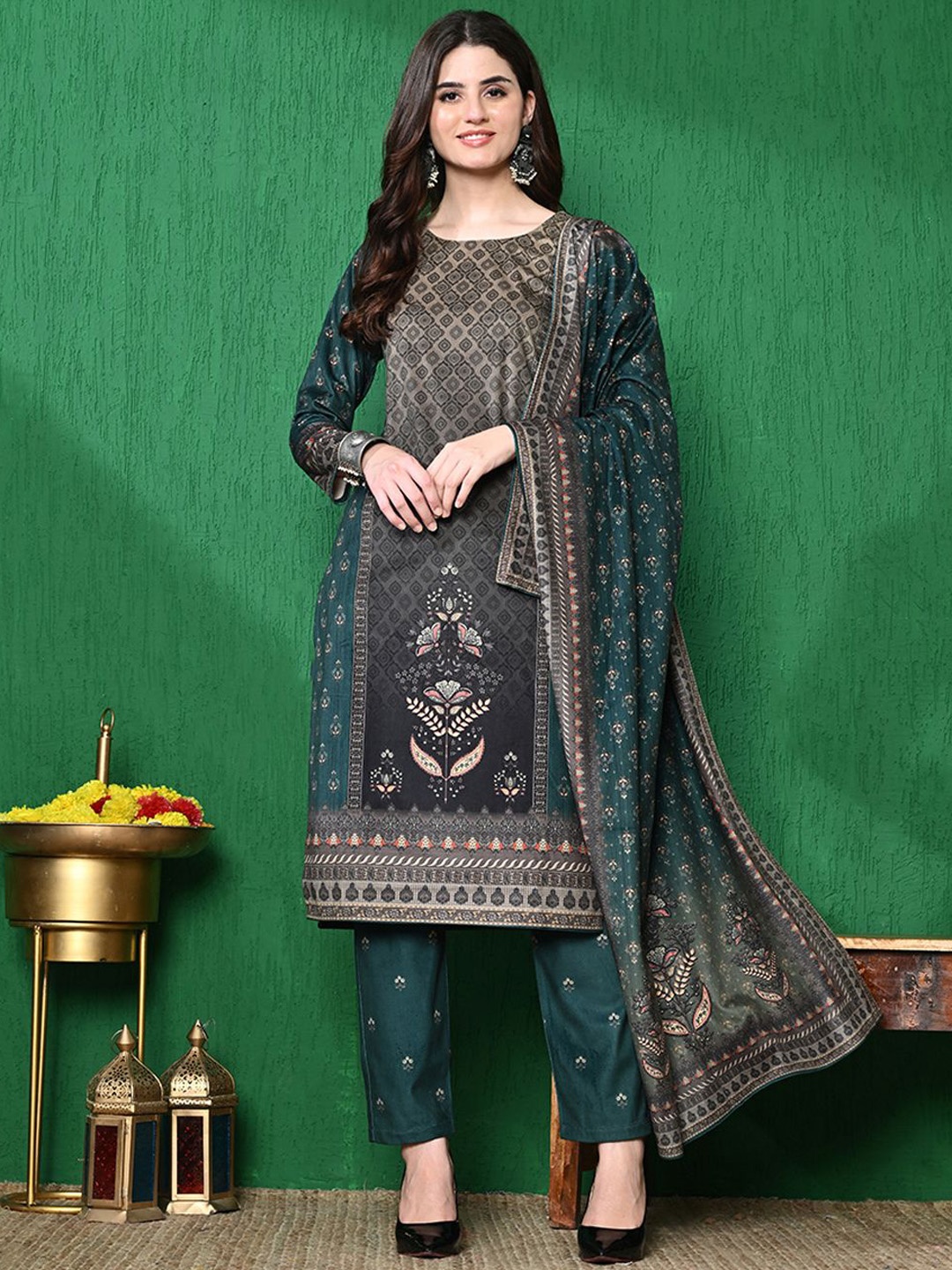 SAHASIKA Round Neck Floral Printed Velvet Straight Kurta with Trouser & Dupatta, Green
SAHASIKA Round Neck Floral Printed Velvet Straight Kurta with Trouser & Dupatta, Green