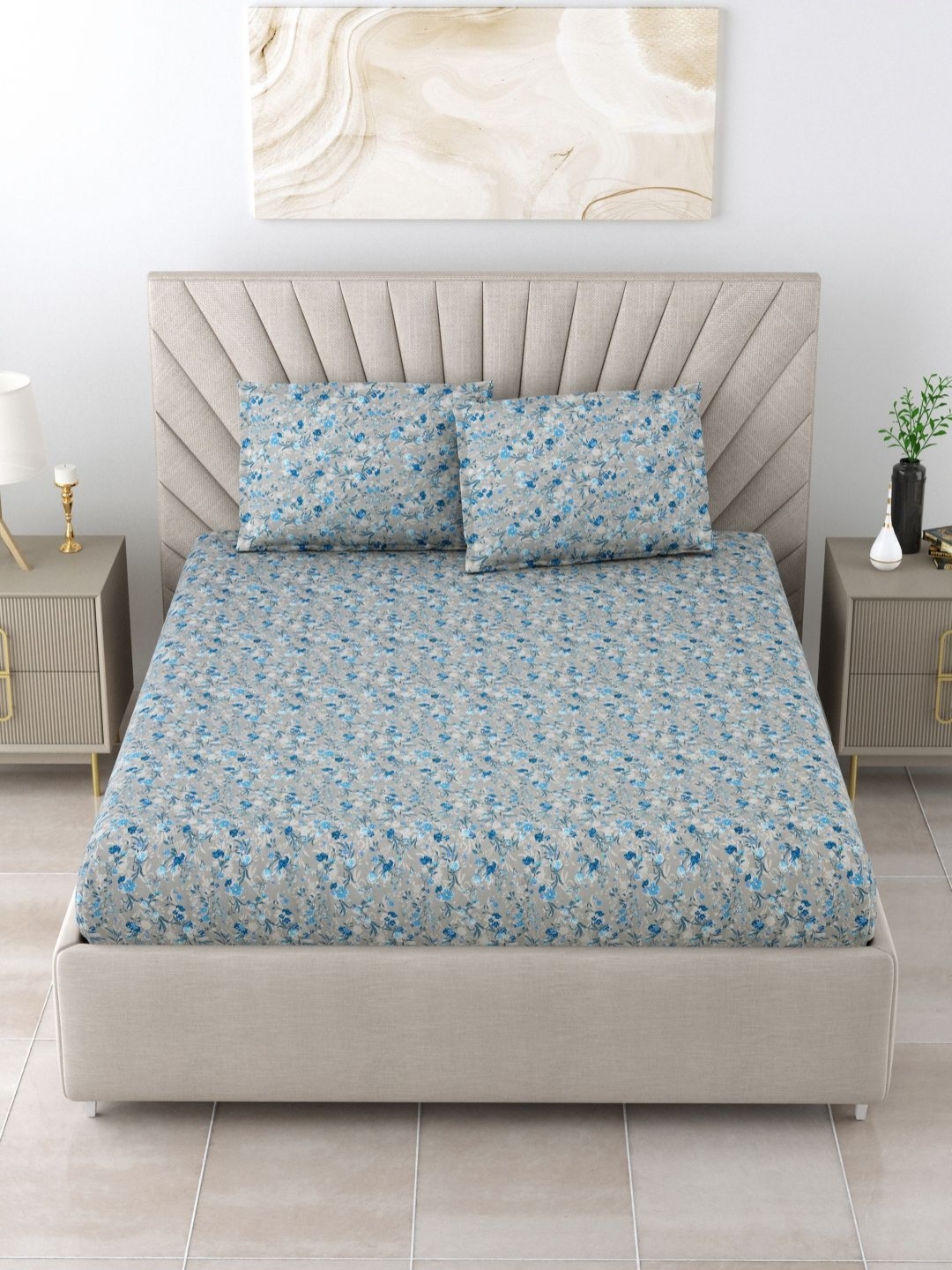BOMBAY DYEING Florentine Blue Floral Cotton 144 TC Queen Bedsheet Set 2.28 m x 2.54 m
BOMBAY DYEING Florentine Blue Floral Cotton 144 TC Queen Bedsheet Set 2.28 m x 2.54 m