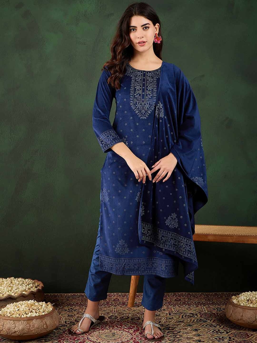 Sangria Floral Printed Winter Velvet Straight Kurta & Trouser With Dupatta, Navy blue
Sangria Floral Printed Winter Velvet Straight Kurta & Trouser With Dupatta, Navy blue