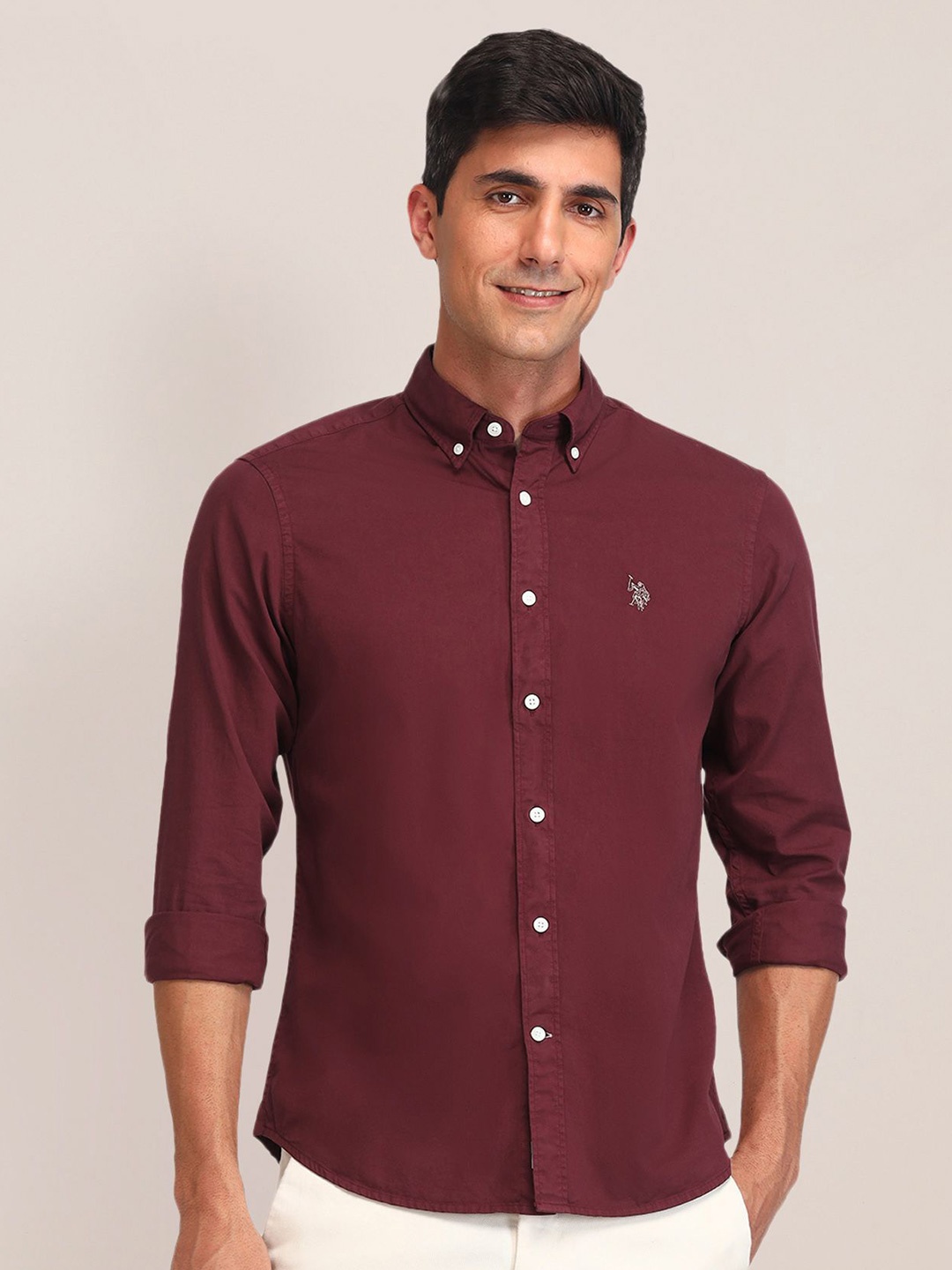 U.S. Polo Assn. Men Manhattan Button-Down Collar Solid Cotton Slim Fit Casual Shirt, Maroon
U.S. Polo Assn. Men Manhattan Button-Down Collar Solid Cotton Slim Fit Casual Shirt, Maroon