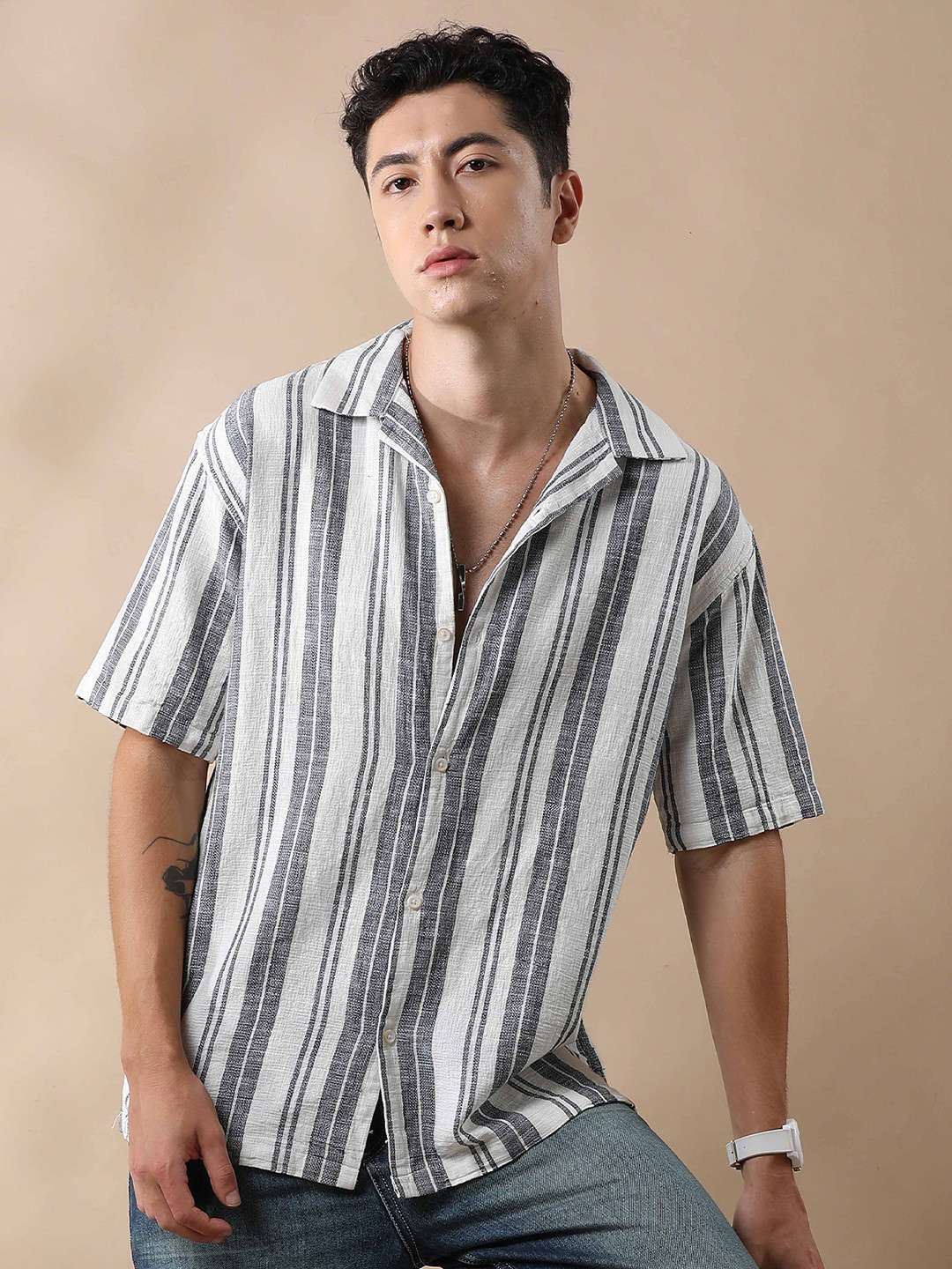 HOUSE OF MAHNOTS Men Relaxed Cuban Collar Vertical Striped Linen Oversized Casual Shirt, Grey
HOUSE OF MAHNOTS Men Relaxed Cuban Collar Vertical Striped Linen Oversized Casual Shirt, Grey