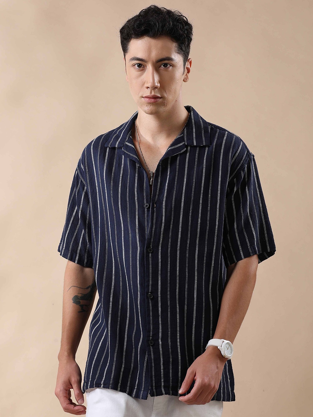 HOUSE OF MAHNOTS Men Relaxed Cuban Collar Vertical Striped Linen Oversized Casual Shirt, Blue
HOUSE OF MAHNOTS Men Relaxed Cuban Collar Vertical Striped Linen Oversized Casual Shirt, Blue