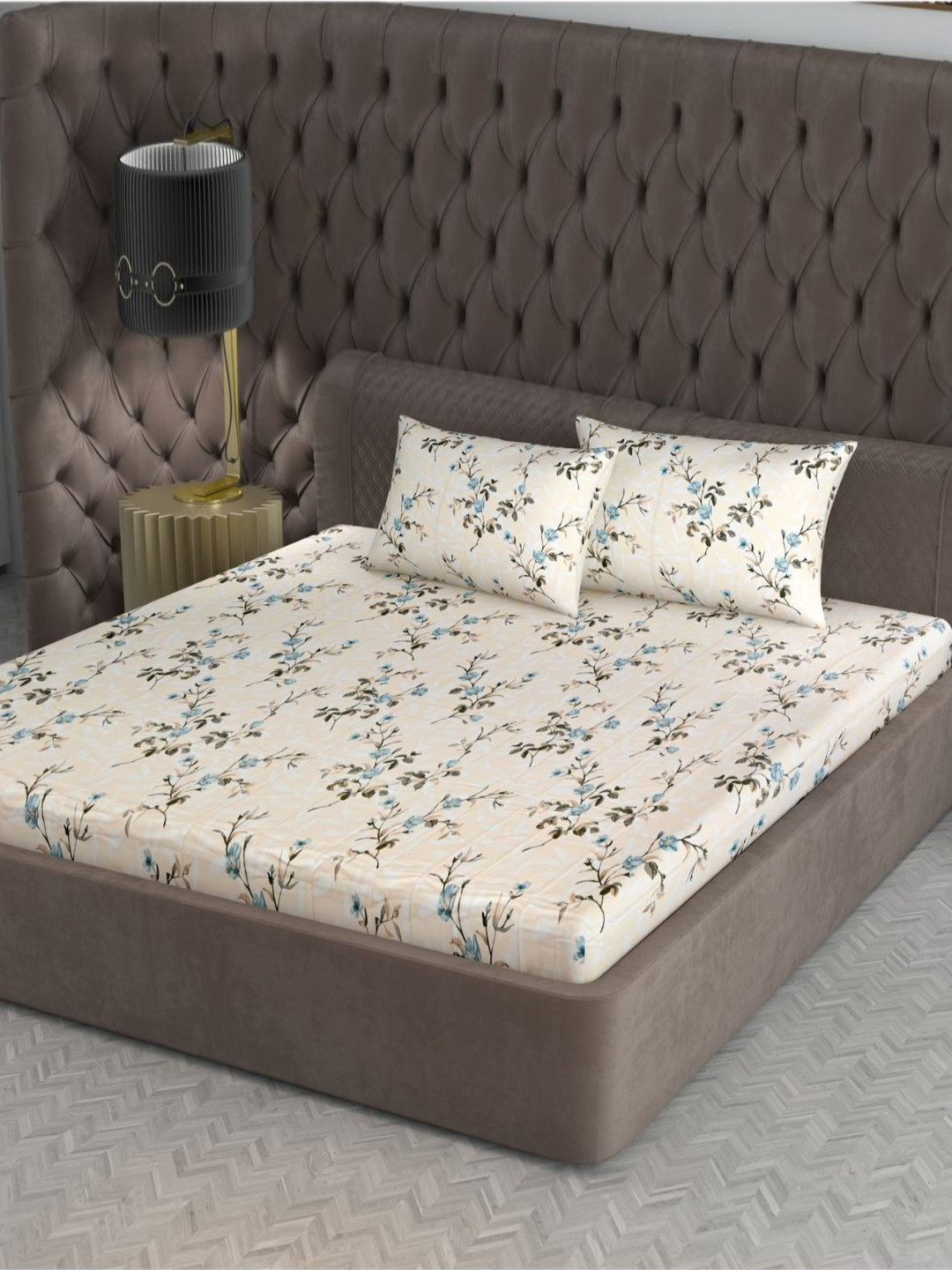 Divine Casa Beige Floral Printed Pure Cotton 144 TC King Bedsheet Set 2.70 m x 2.70 m
Divine Casa Beige Floral Printed Pure Cotton 144 TC King Bedsheet Set 2.70 m x 2.70 m