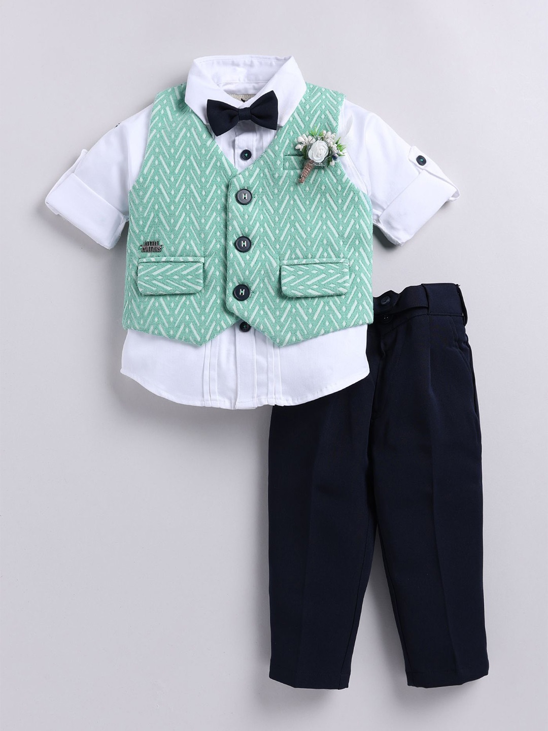 LITTLE COLLARS Boys Self Design V-Neck Single-Breasted 3 Piece Suit With Bow Tie, Green
LITTLE COLLARS Boys Self Design V-Neck Single-Breasted 3 Piece Suit With Bow Tie, Green