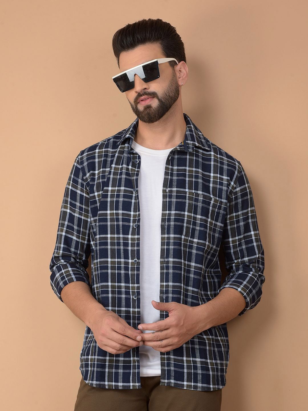 Crimsoune Club Men Classic Spread Collar Checked Cotton Slim Fit Casual Shirt, Navy blue
Crimsoune Club Men Classic Spread Collar Checked Cotton Slim Fit Casual Shirt, Navy blue
