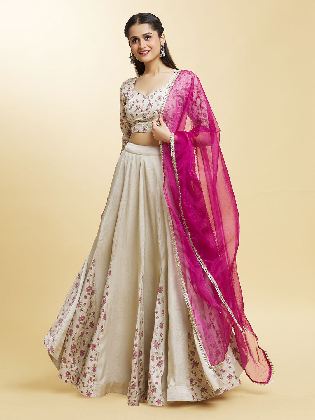 Samyukta Singhani Lotus Gardenia Printed Ready to Wear Lehenga & Blouse With Dupatta, Pink
Samyukta Singhani Lotus Gardenia Printed Ready to Wear Lehenga & Blouse With Dupatta, Pink