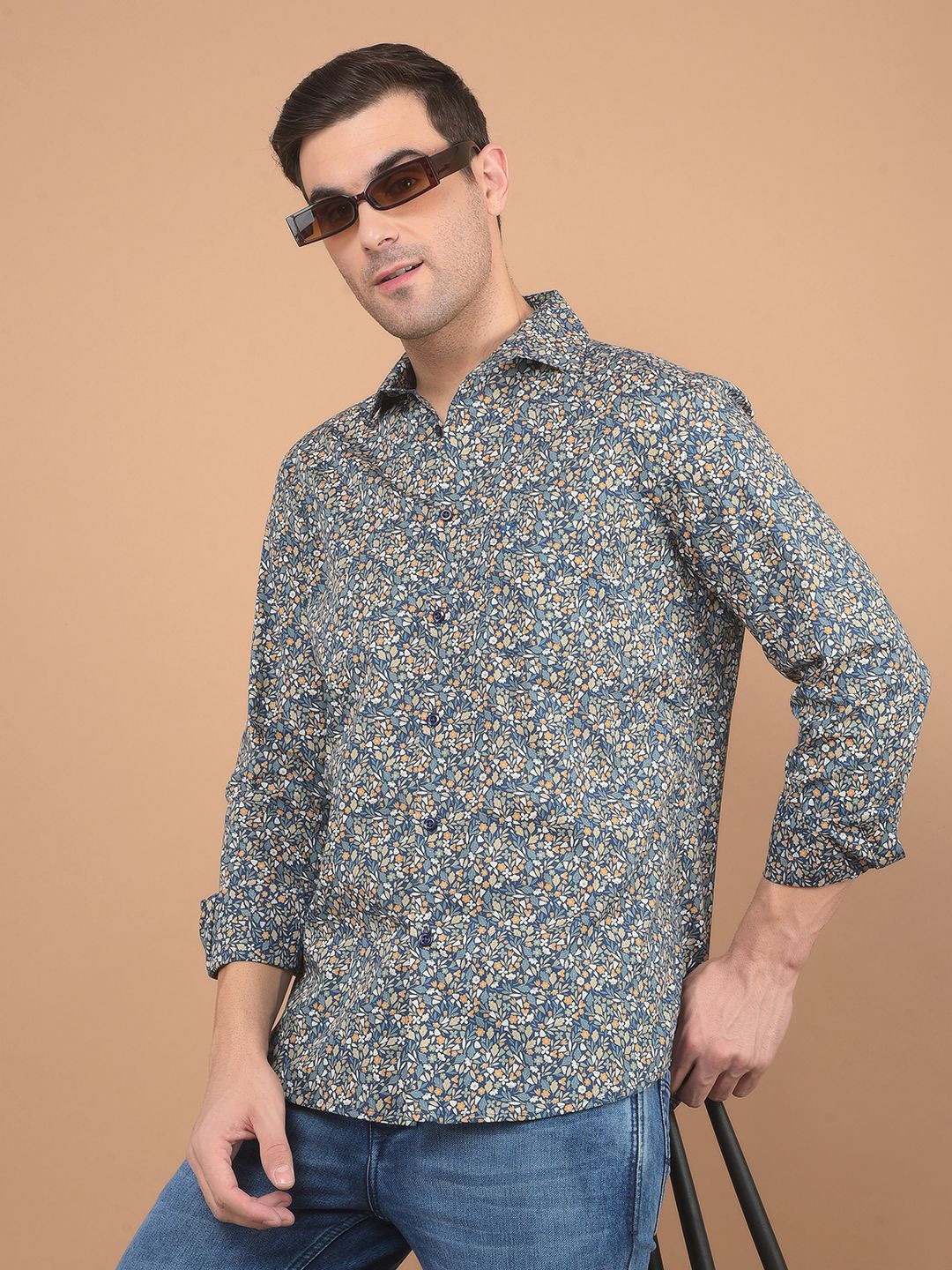Crimsoune Club Men Classic Spread Collar Floral Printed Cotton Slim Fit Casual Shirt, Navy blue
Crimsoune Club Men Classic Spread Collar Floral Printed Cotton Slim Fit Casual Shirt, Navy blue