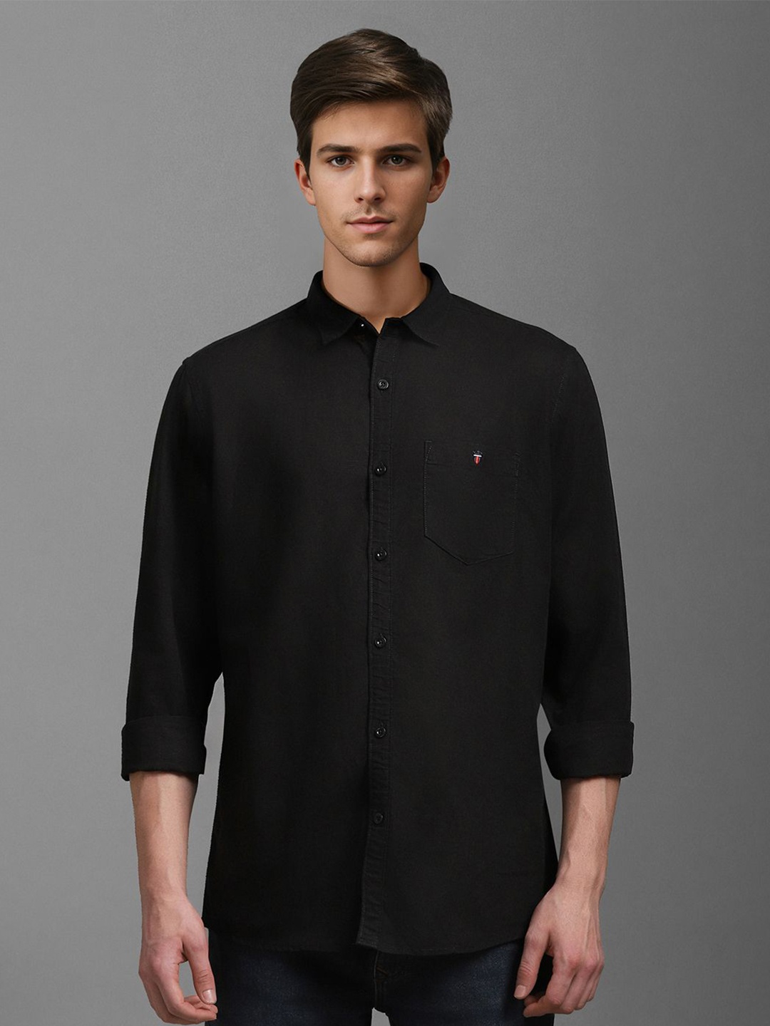 Louis Philippe Jeans Men Spread Collar Solid Cotton Slim Fit Casual Shirt, Black
Louis Philippe Jeans Men Spread Collar Solid Cotton Slim Fit Casual Shirt, Black