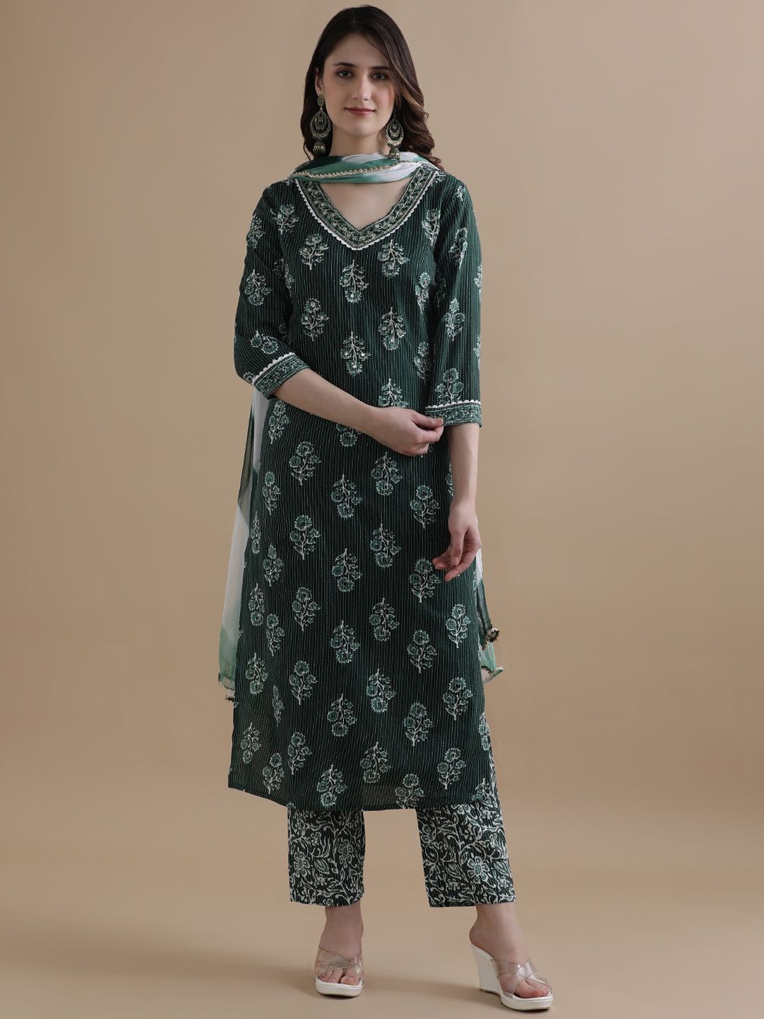 Jaipur Kurti Floral Embroidered Kantha Work Pure Cotton Kurta with Trouser & Dupatta, Green
Jaipur Kurti Floral Embroidered Kantha Work Pure Cotton Kurta with Trouser & Dupatta, Green
