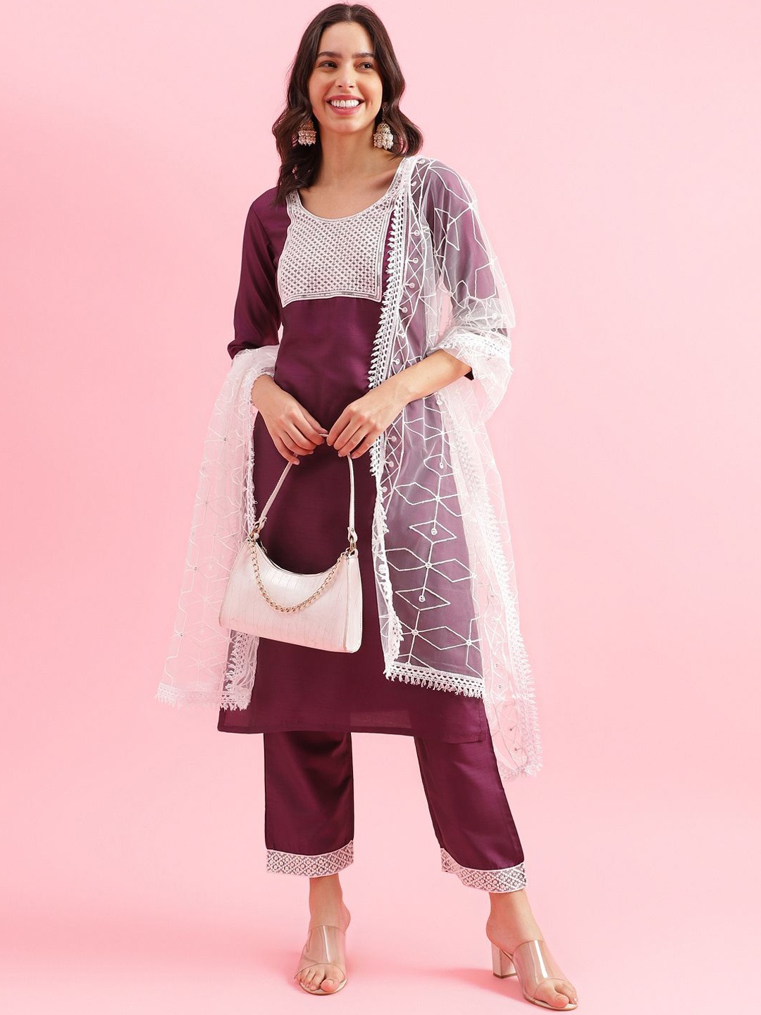 HRITIKA Floral Embroidered Thread Work Straight Kurta with Trousers & Dupatta, Violet
HRITIKA Floral Embroidered Thread Work Straight Kurta with Trousers & Dupatta, Violet