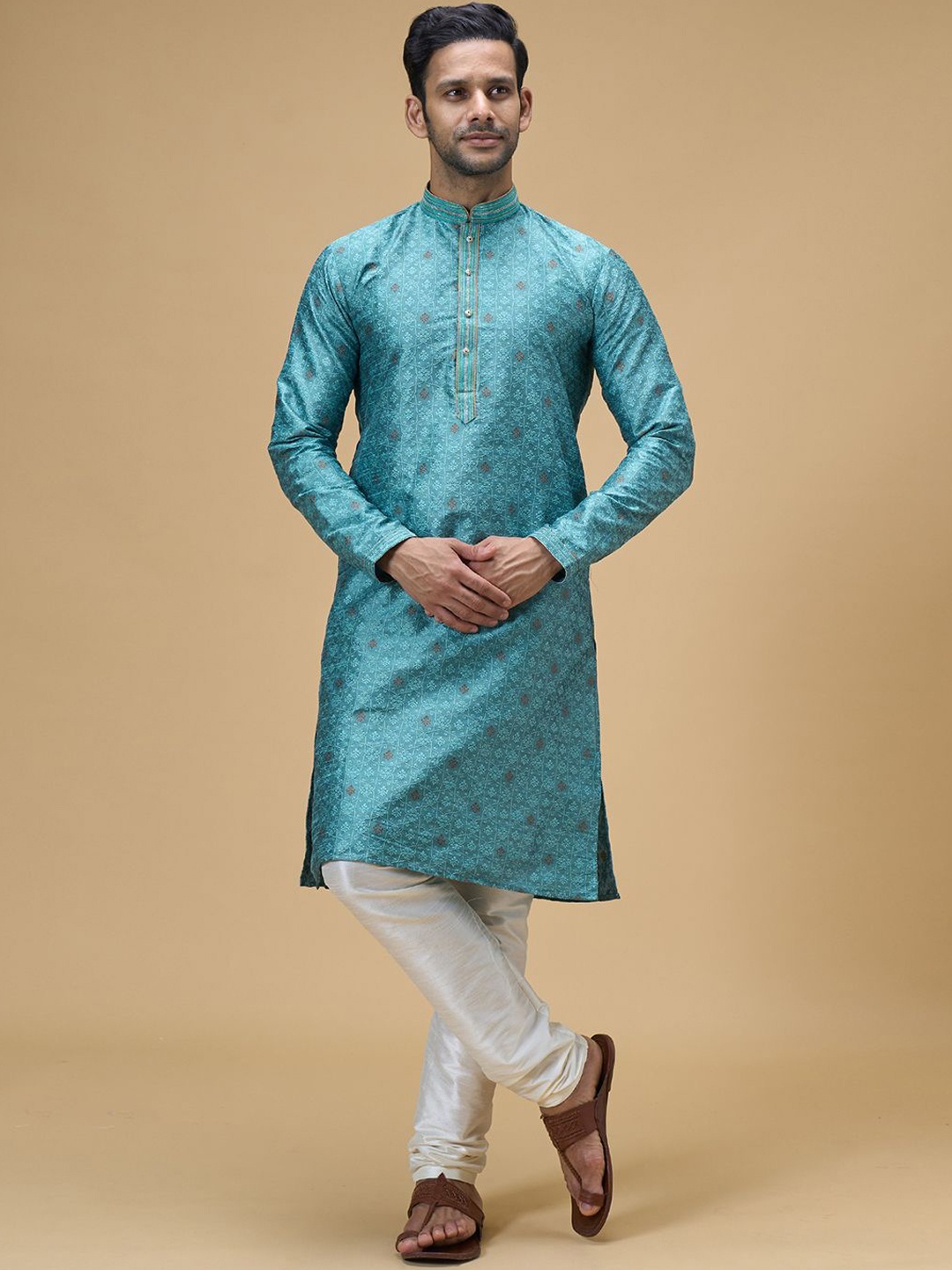 Arihant Rai Sinha Mandarin Collar Floral Woven Design Thread Work Kurta with Trousers, Blue
Arihant Rai Sinha Mandarin Collar Floral Woven Design Thread Work Kurta with Trousers, Blue