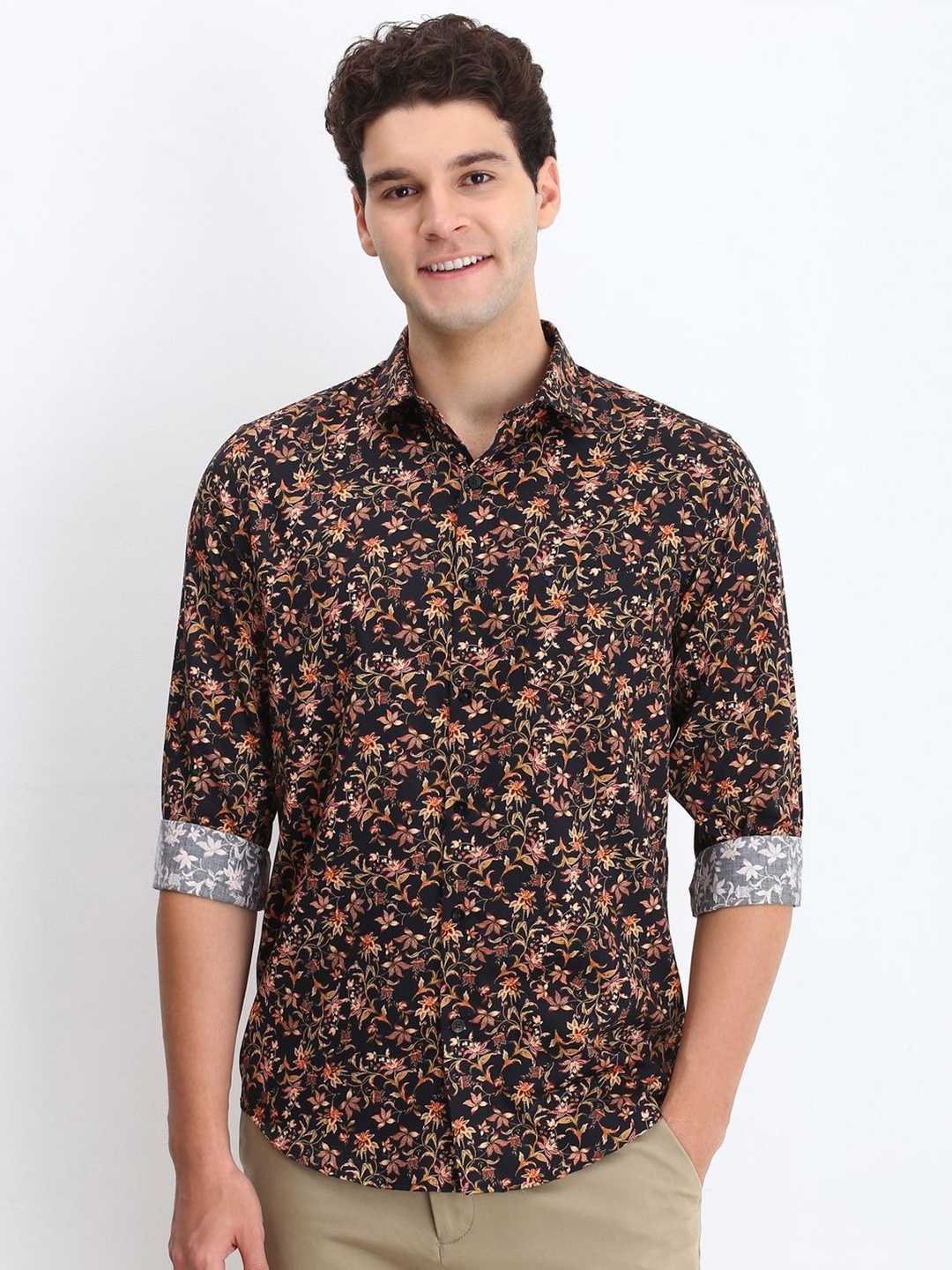 Allen Solly Men Classic Spread Collar Floral Printed Cotton Slim Fit Casual Shirt, Black
Allen Solly Men Classic Spread Collar Floral Printed Cotton Slim Fit Casual Shirt, Black