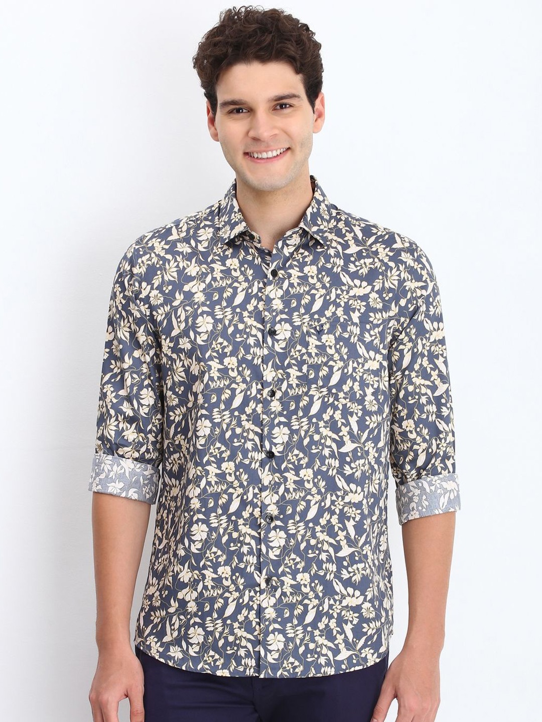 Allen Solly Men Classic Spread Collar Floral Printed Cotton Slim Fit Casual Shirt, Teal
Allen Solly Men Classic Spread Collar Floral Printed Cotton Slim Fit Casual Shirt, Teal