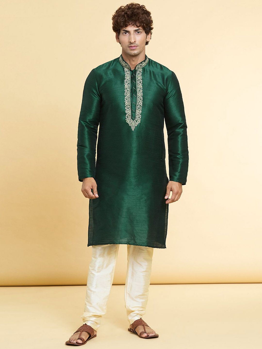 Arihant Rai Sinha Ethnic Motifs Yoke Design Straight Thread Work Kurta with Churidar, Green
Arihant Rai Sinha Ethnic Motifs Yoke Design Straight Thread Work Kurta with Churidar, Green