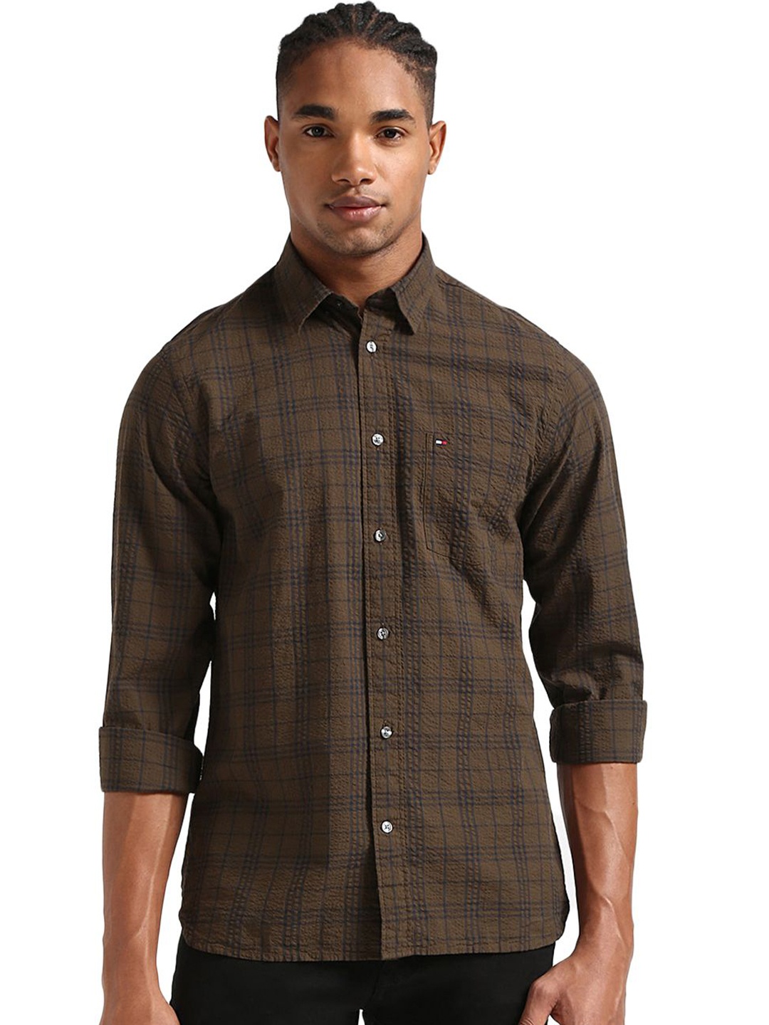 Tommy Hilfiger Men Spread Collar Tartan Checked Cotton Slim Fit Casual Shirt, Brown
Tommy Hilfiger Men Spread Collar Tartan Checked Cotton Slim Fit Casual Shirt, Brown