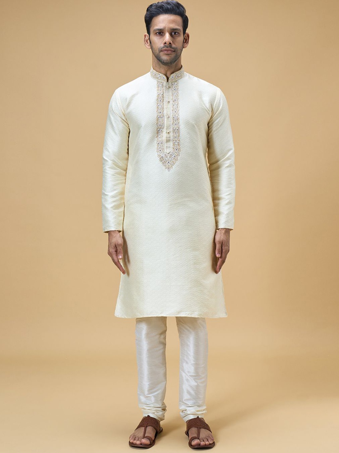 Arihant Rai Sinha Floral Embroidered Straight Thread Work Kurta with Churidar, Yellow
Arihant Rai Sinha Floral Embroidered Straight Thread Work Kurta with Churidar, Yellow