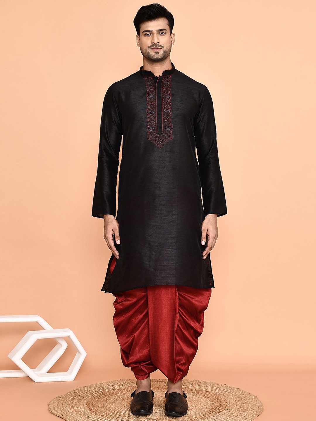 Arihant Rai Sinha Floral Yoke Design Mandarin Collar Thread Work Straight Kurta & Dhoti, Black
Arihant Rai Sinha Floral Yoke Design Mandarin Collar Thread Work Straight Kurta & Dhoti, Black
