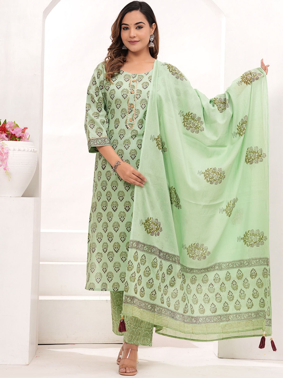 VASUPRADA Floral Printed Gotta Patti Pure Cotton Straight Kurta With Trousers & Dupatta, Green
VASUPRADA Floral Printed Gotta Patti Pure Cotton Straight Kurta With Trousers & Dupatta, Green
