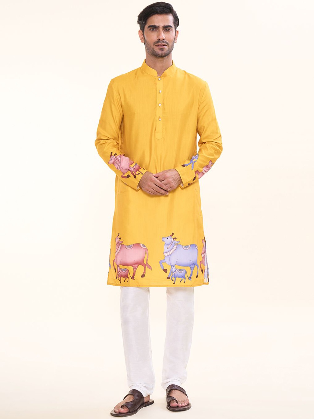 Arihant Rai Sinha Kamdhenu Printed Mandarin Collar Straight Kurta With Trousers, Yellow
Arihant Rai Sinha Kamdhenu Printed Mandarin Collar Straight Kurta With Trousers, Yellow