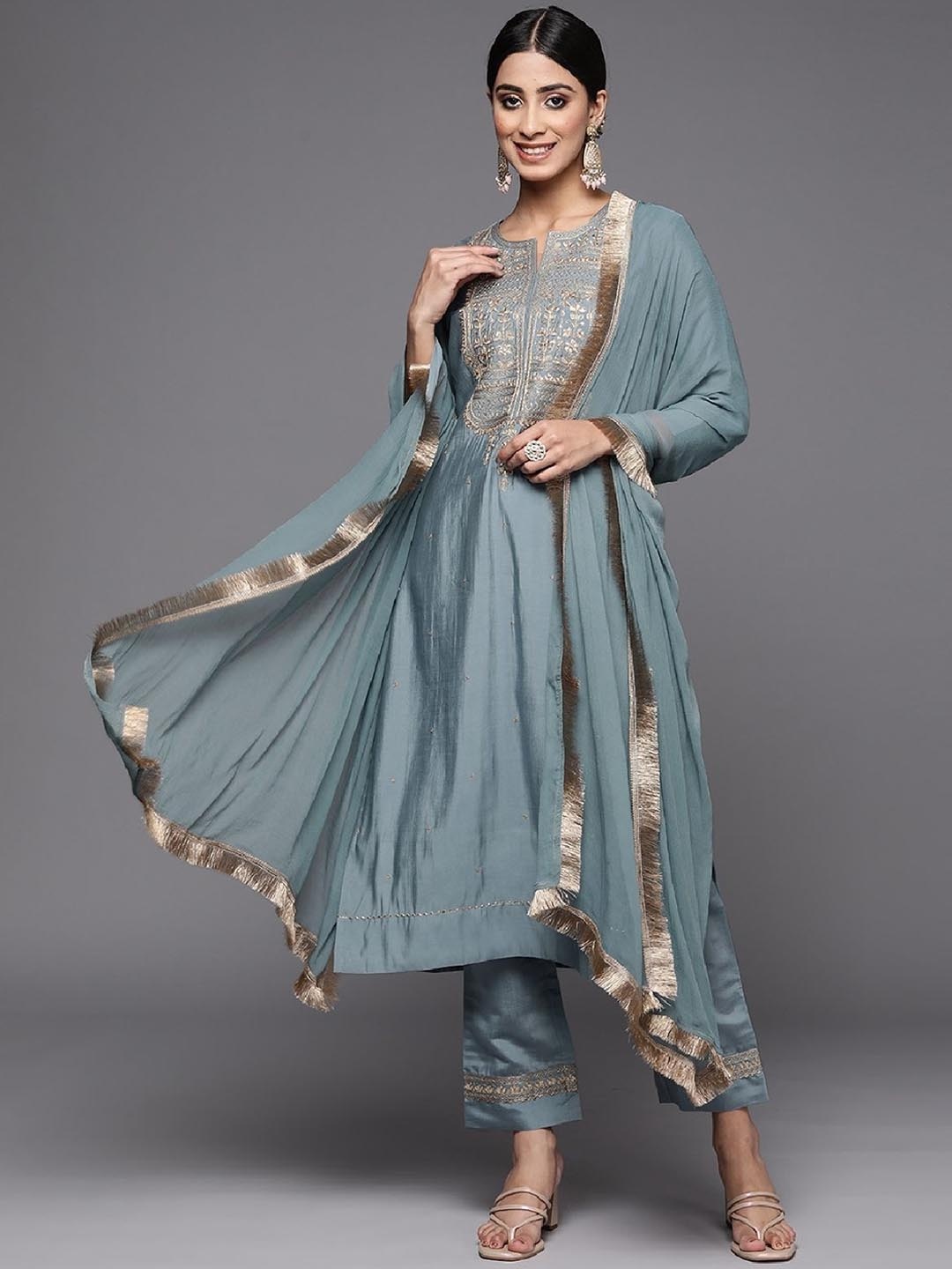Yara Creation Ethnic Motifs Embroidered Sequined Kurta With Trousers & Dupatta, Grey
Yara Creation Ethnic Motifs Embroidered Sequined Kurta With Trousers & Dupatta, Grey