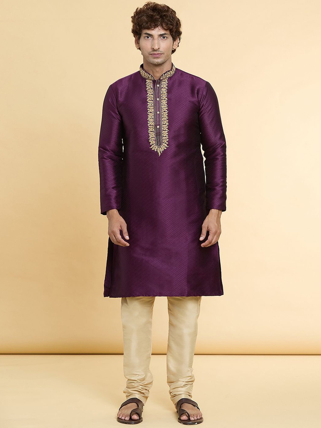 Arihant Rai Sinha Floral Embroidered Mandarin Collar Straight Kurta With Churidar, Purple
Arihant Rai Sinha Floral Embroidered Mandarin Collar Straight Kurta With Churidar, Purple