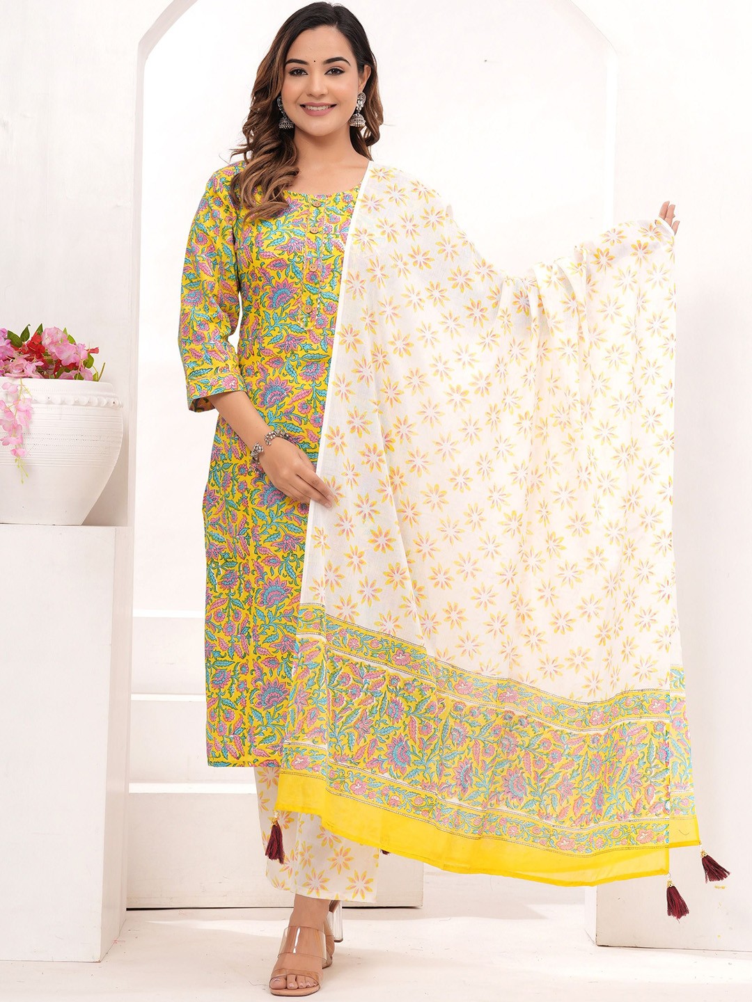 VASUPRADA Floral Printed Gotta Patti Pure Cotton Straight Kurta With Trousers & Dupatta, Yellow
VASUPRADA Floral Printed Gotta Patti Pure Cotton Straight Kurta With Trousers & Dupatta, Yellow